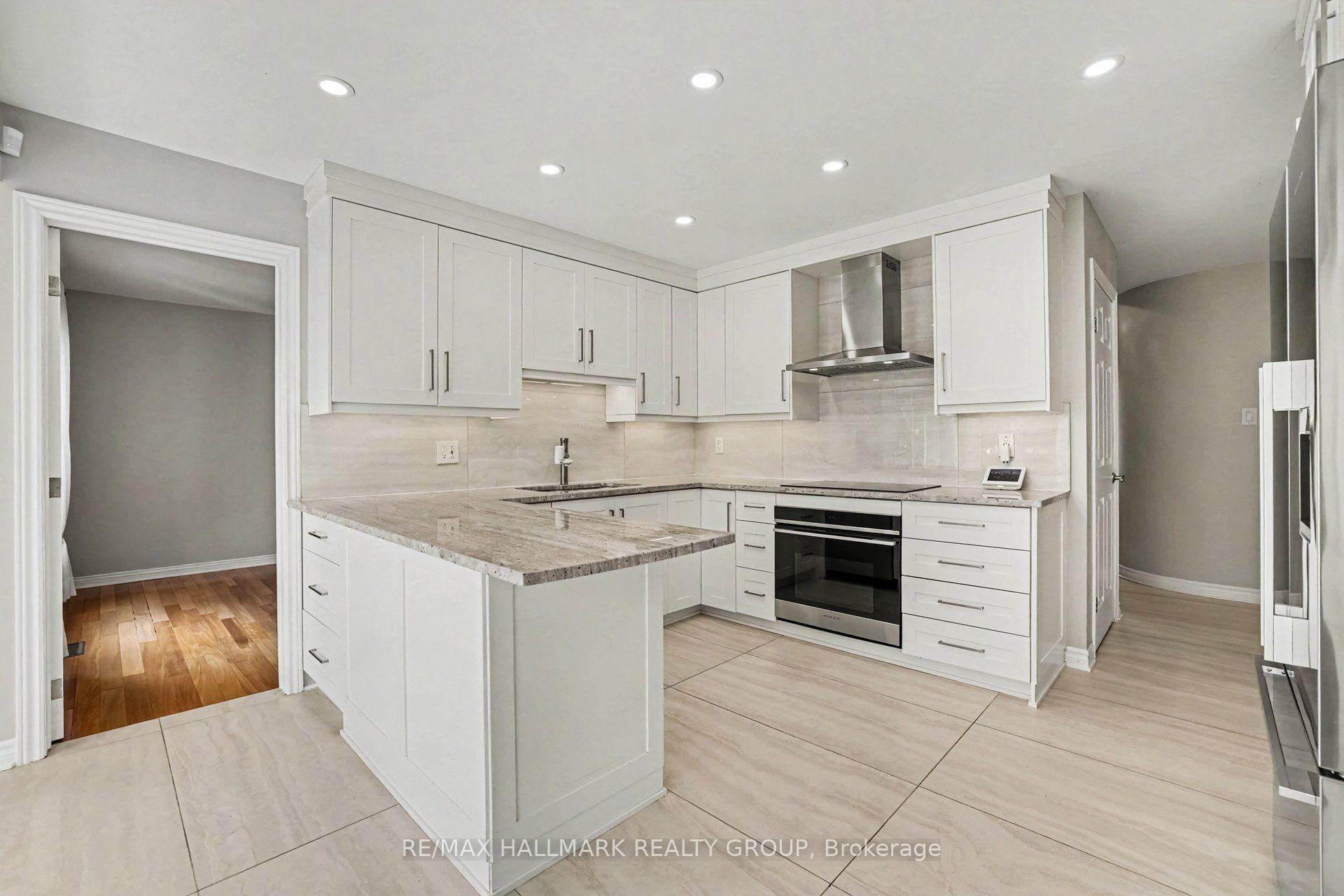 Photo 3 of 66 Bateman Drive, Ottawa, Manordale — HOMEH