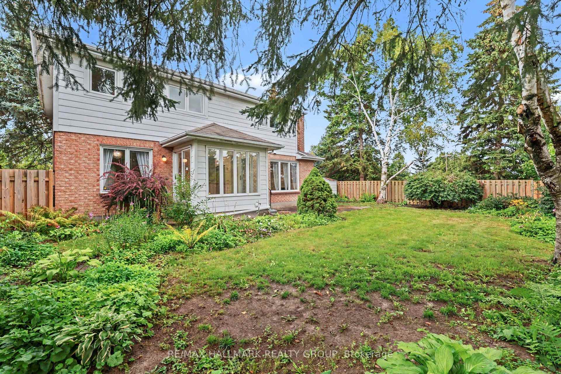 Photo 27 of 66 Bateman Drive, Ottawa, Manordale — HOMEH