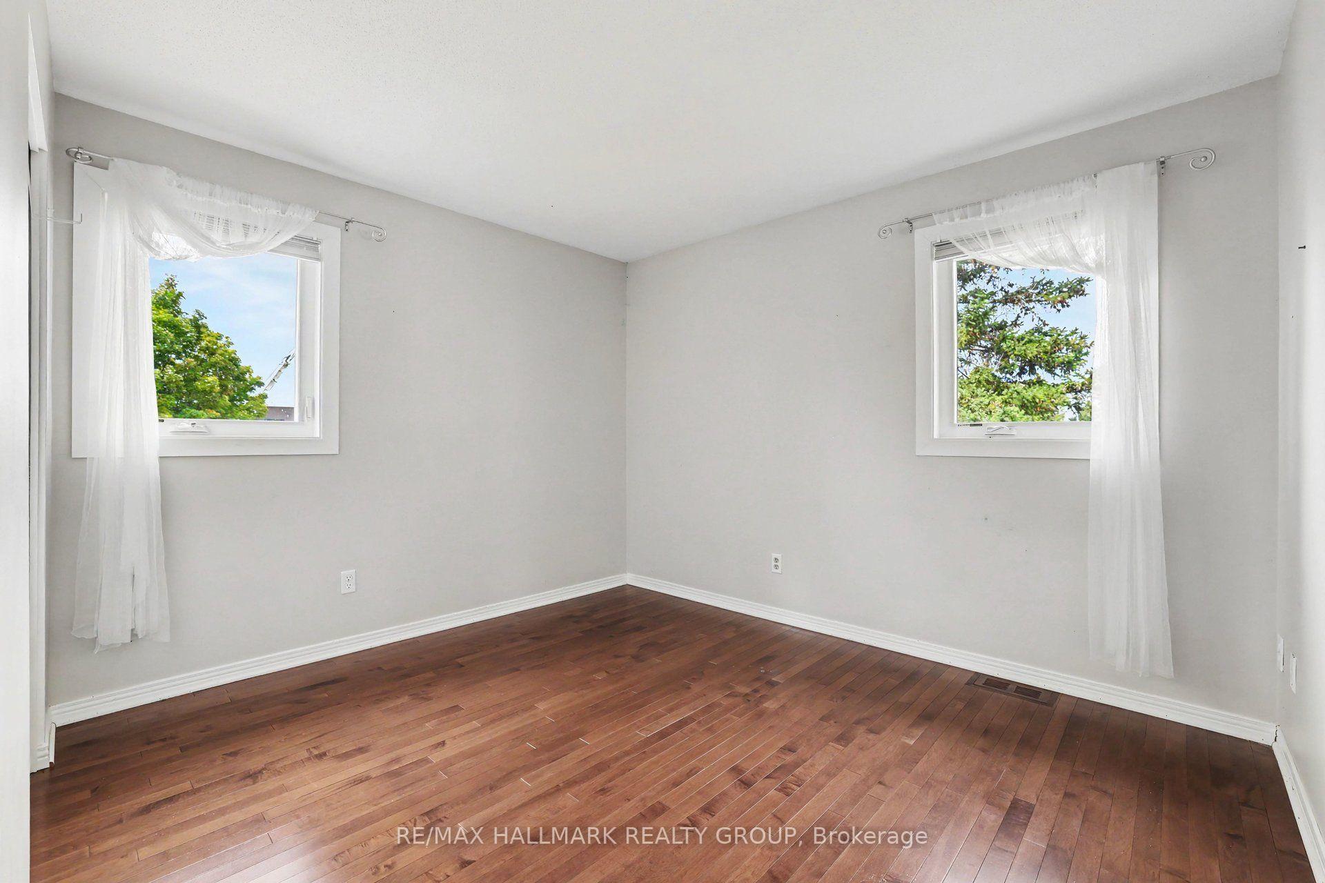 Photo 29 of 66 Bateman Drive, Ottawa, Manordale — HOMEH