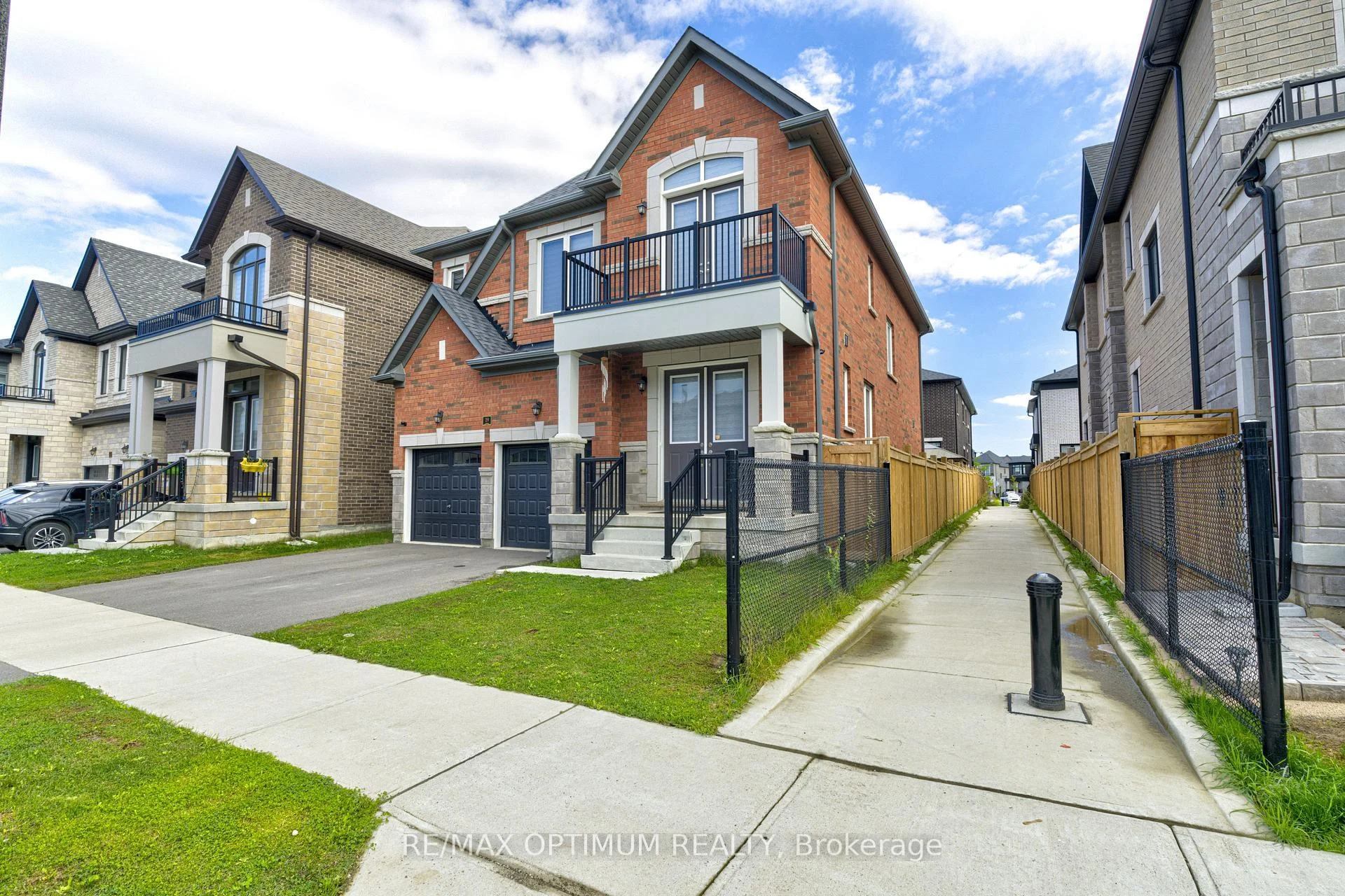Photo 4 of 19 Gatherwood Terrace, Caledon, Rural Caledon — HOMEH