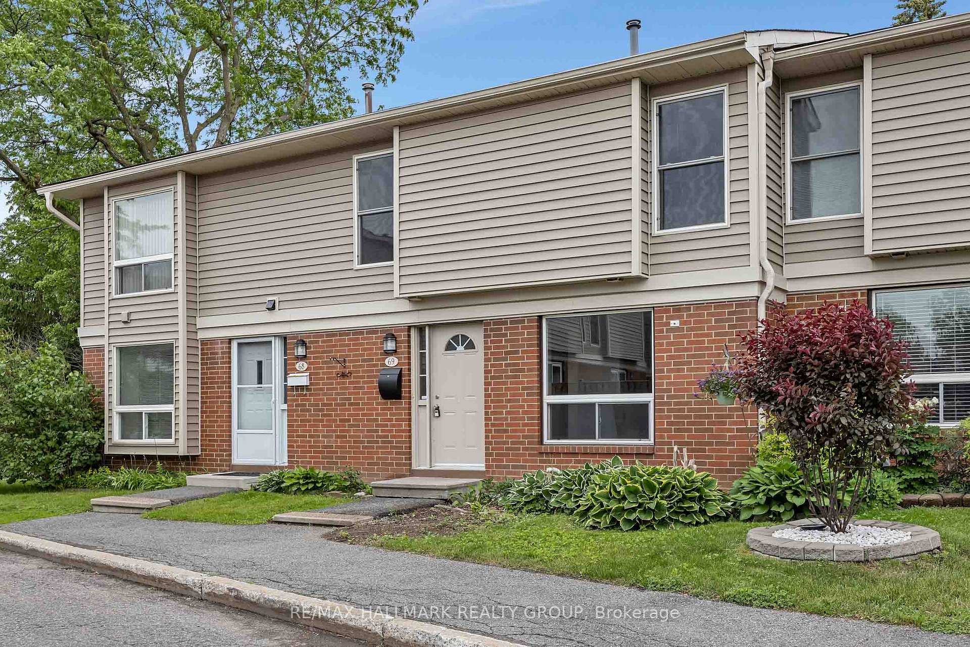 Photo 2 of Unit 69, 820 Cahill Drive W, Ottawa, Hunt Club — HOMEH