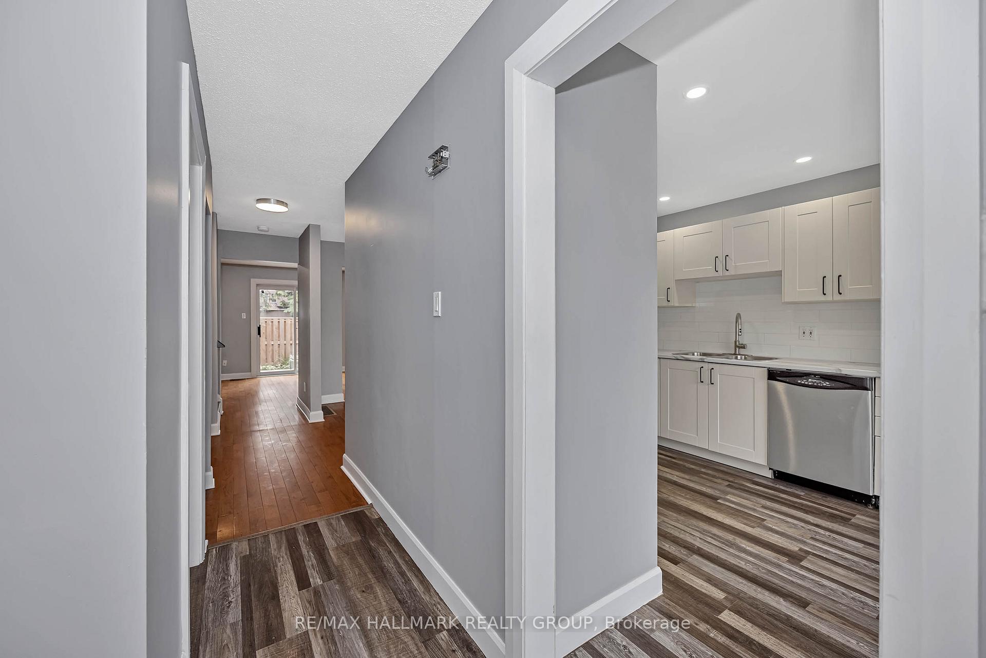 Photo 5 of Unit 69, 820 Cahill Drive W, Ottawa, Hunt Club — HOMEH