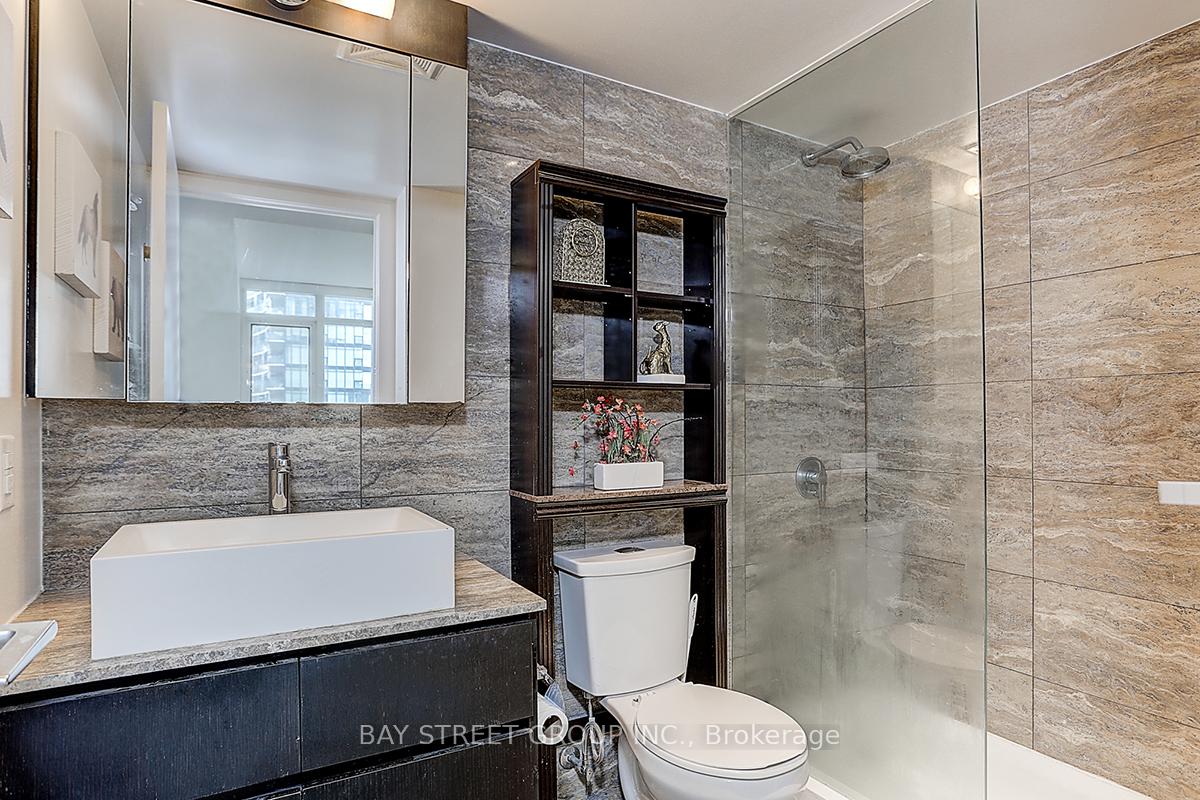 Photo 17 of Unit 1206, 15 Iceboat Terrace, Toronto, Waterfront Communities — HOMEH