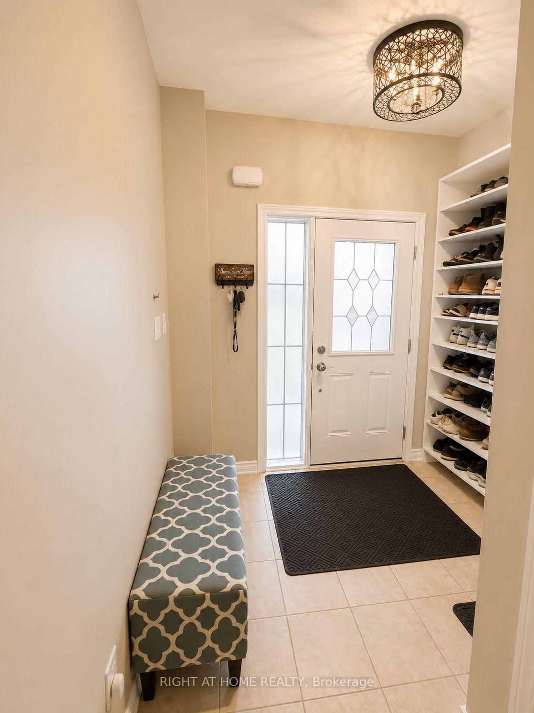 Photo 4 of 60 Zachary Place N, Vaughan, Vellore Village — HOMEH