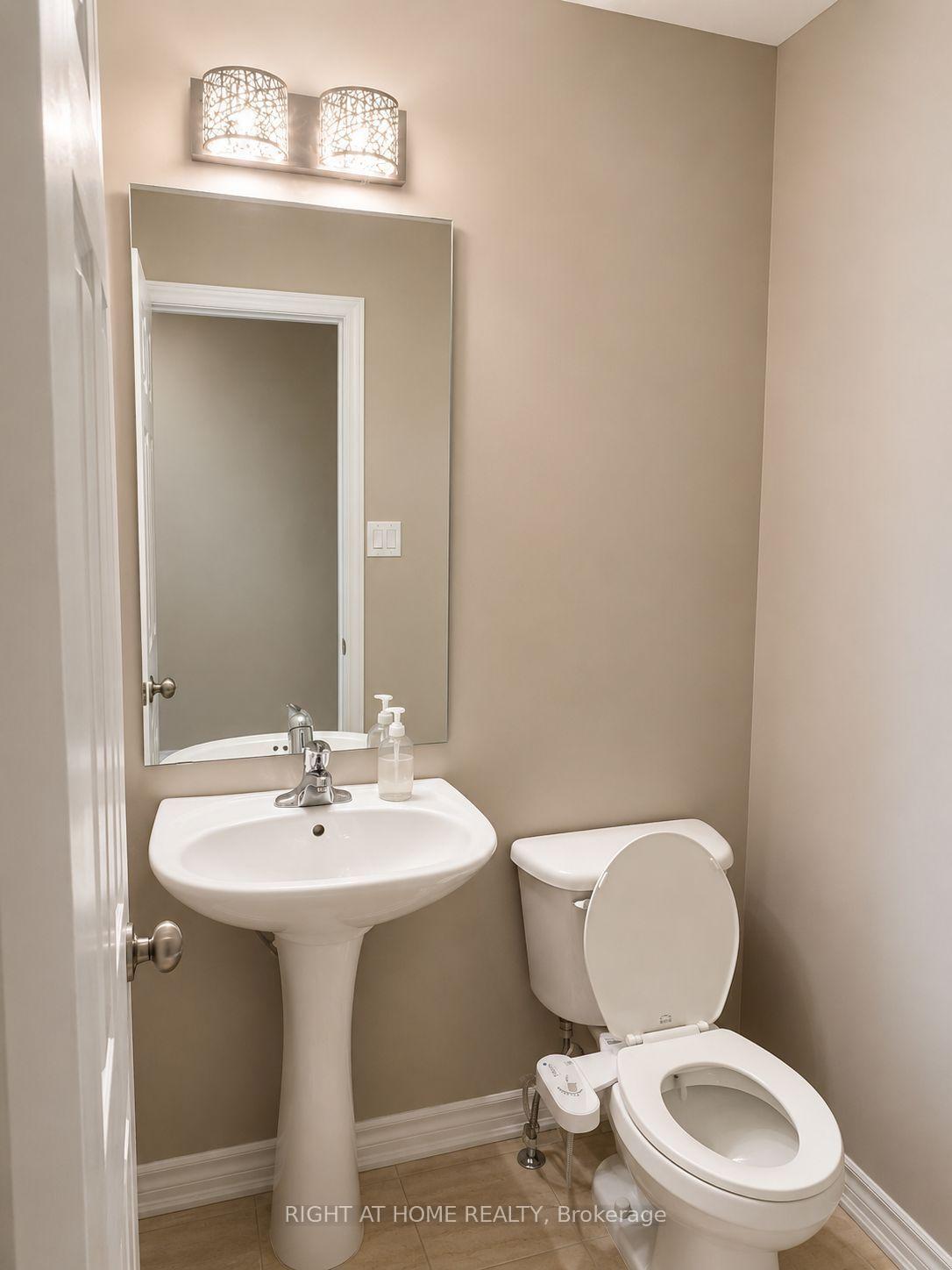 Photo 6 of 60 Zachary Place N, Vaughan, Vellore Village — HOMEH