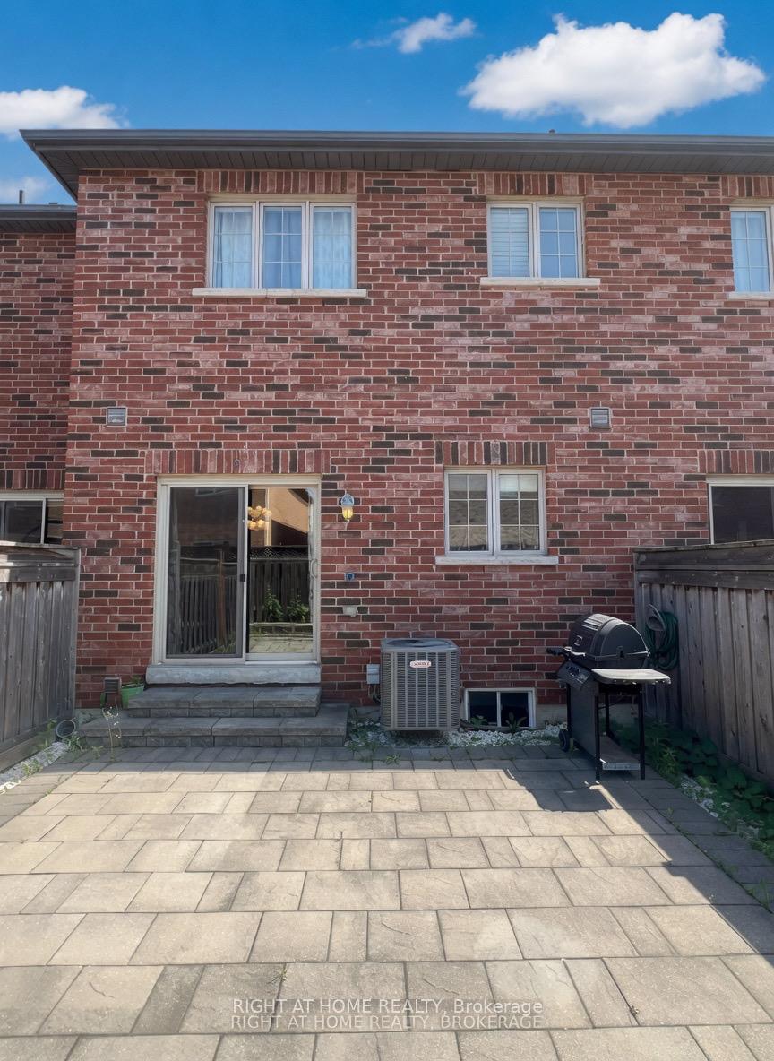Photo 23 of 60 Zachary Place N, Vaughan, Vellore Village — HOMEH