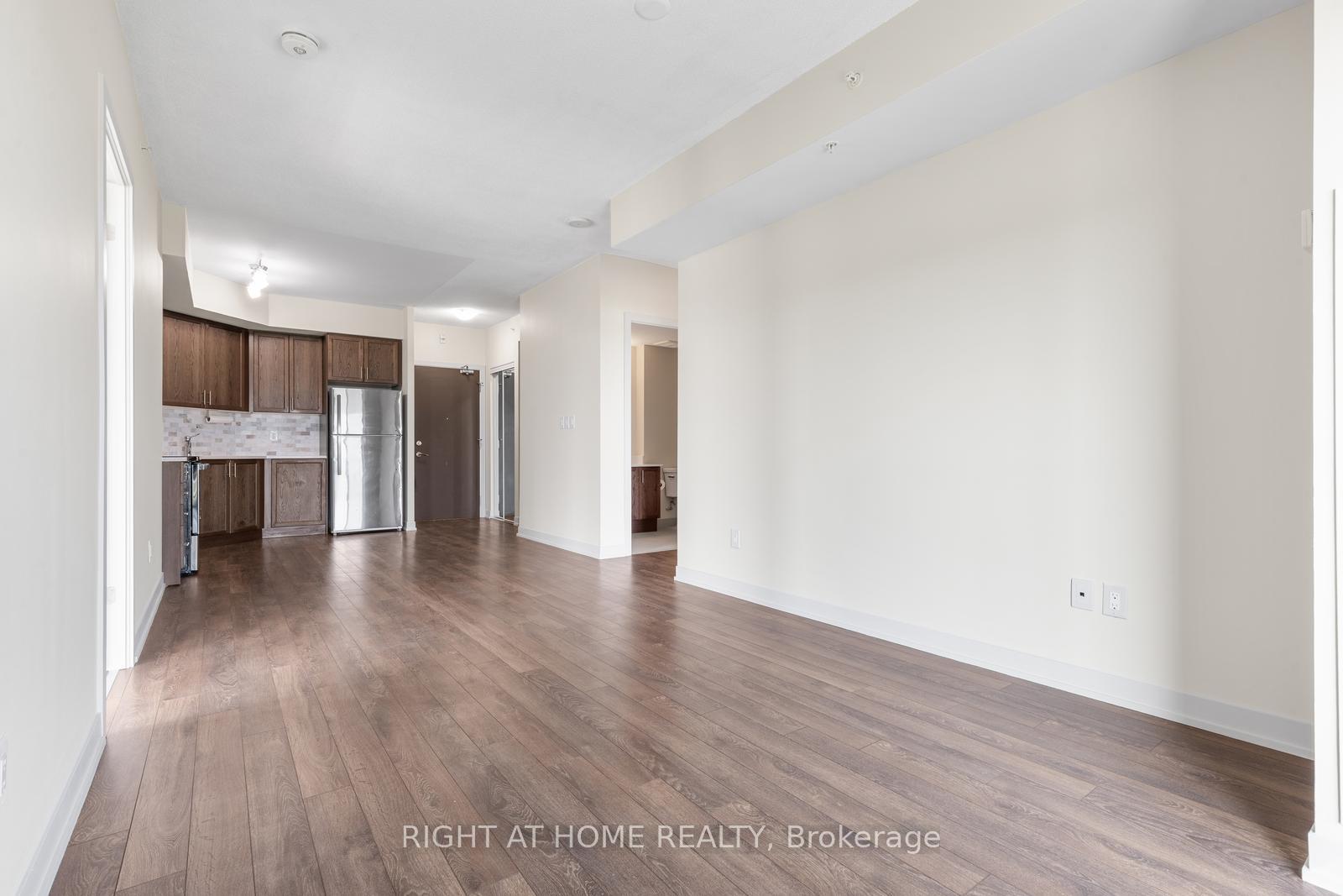 Photo 14 of Unit 319, 550 North Service Road, Grimsby, Grimsby Beach — HOMEH