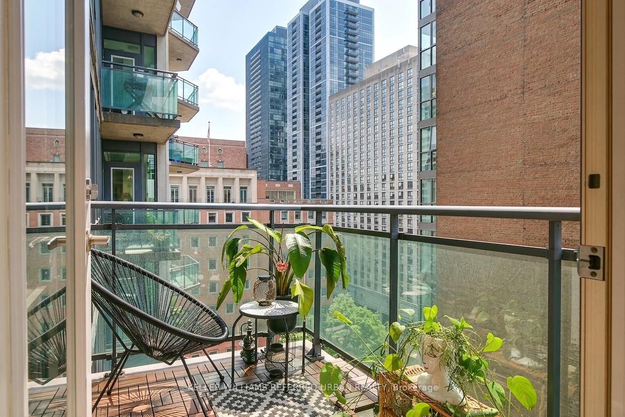 Photo 16 of Unit 1809, 300 Bloor Street E, Toronto, Rosedale-Moore Park — HOMEH