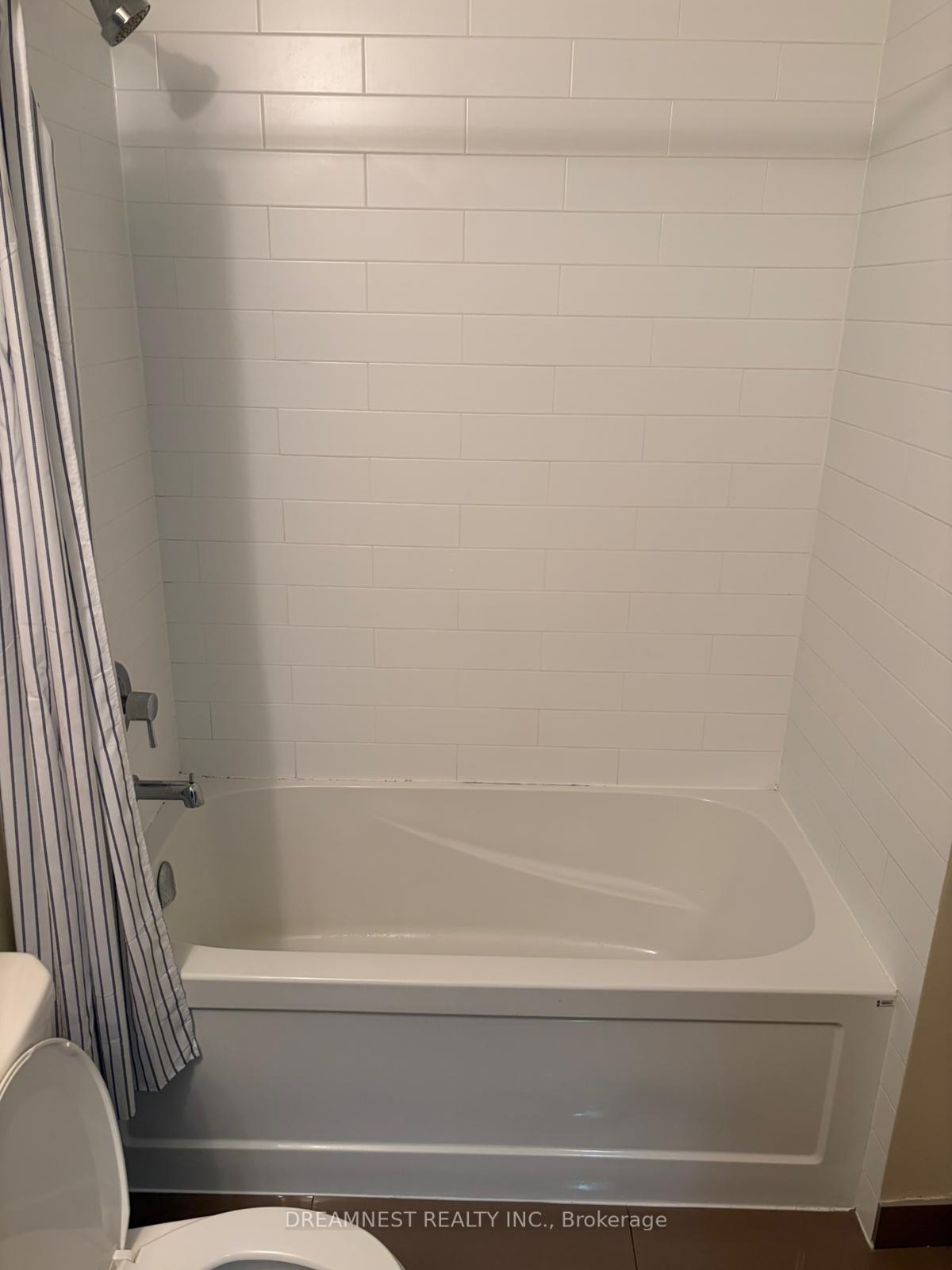 Photo 8 of Unit 1507, 20 Bruyeres Mews, Toronto, Niagara — HOMEH