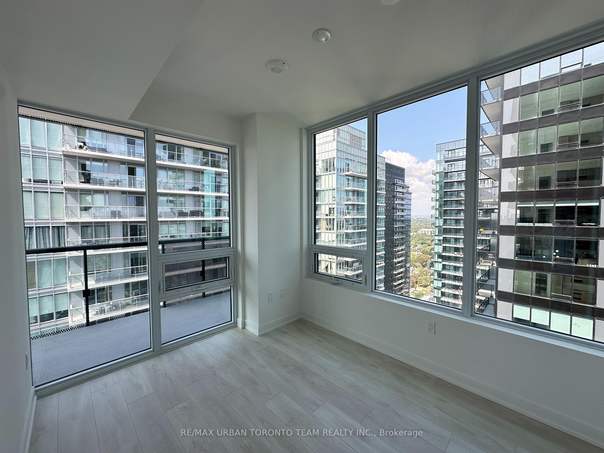 Photo 6 of Unit 3305, 127 Broadway Avenue, Toronto, Mount Pleasant West — HOMEH