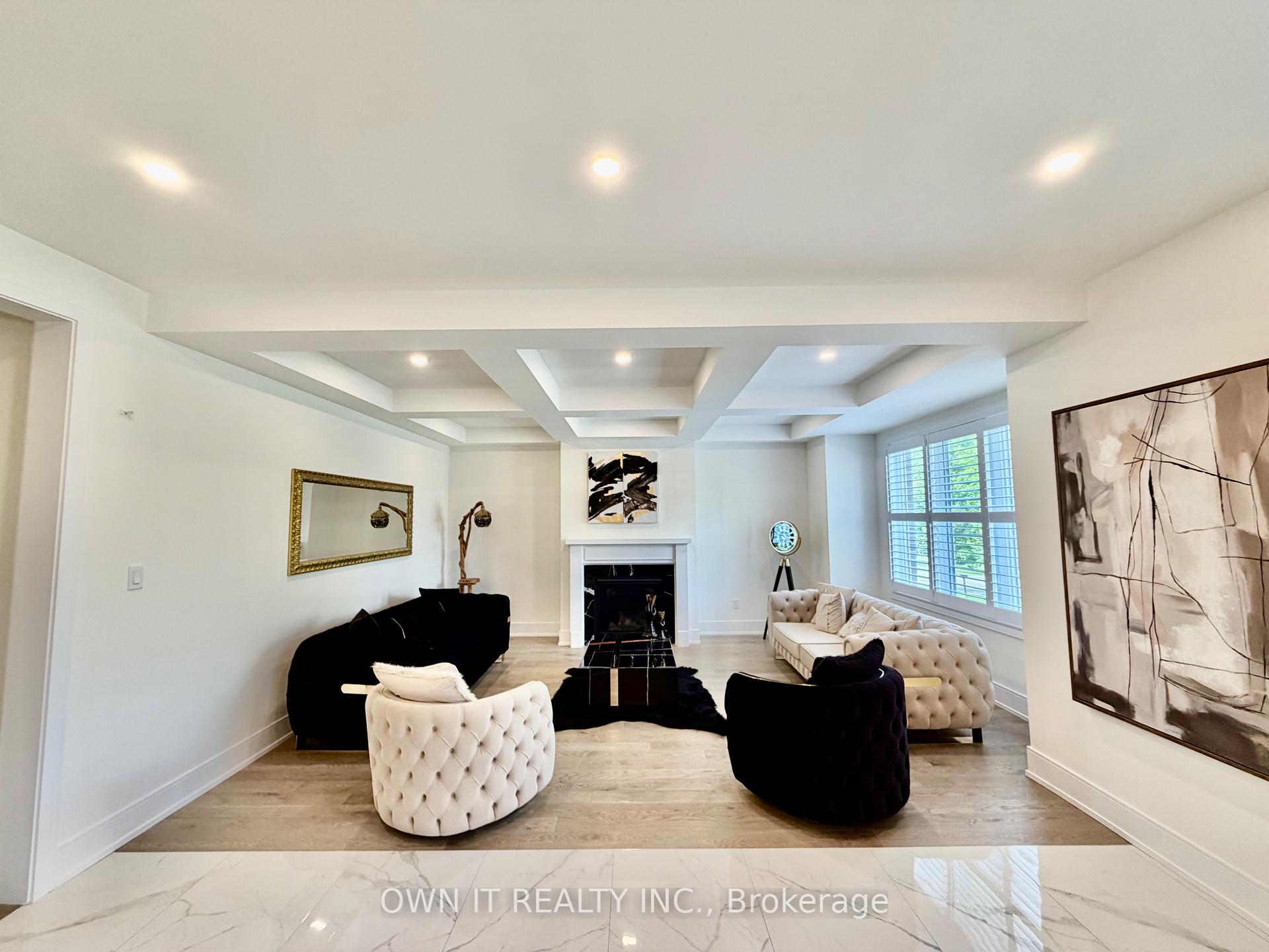 Photo 9 of 33 Lost Canyon Way, Brampton, Credit Valley — HOMEH