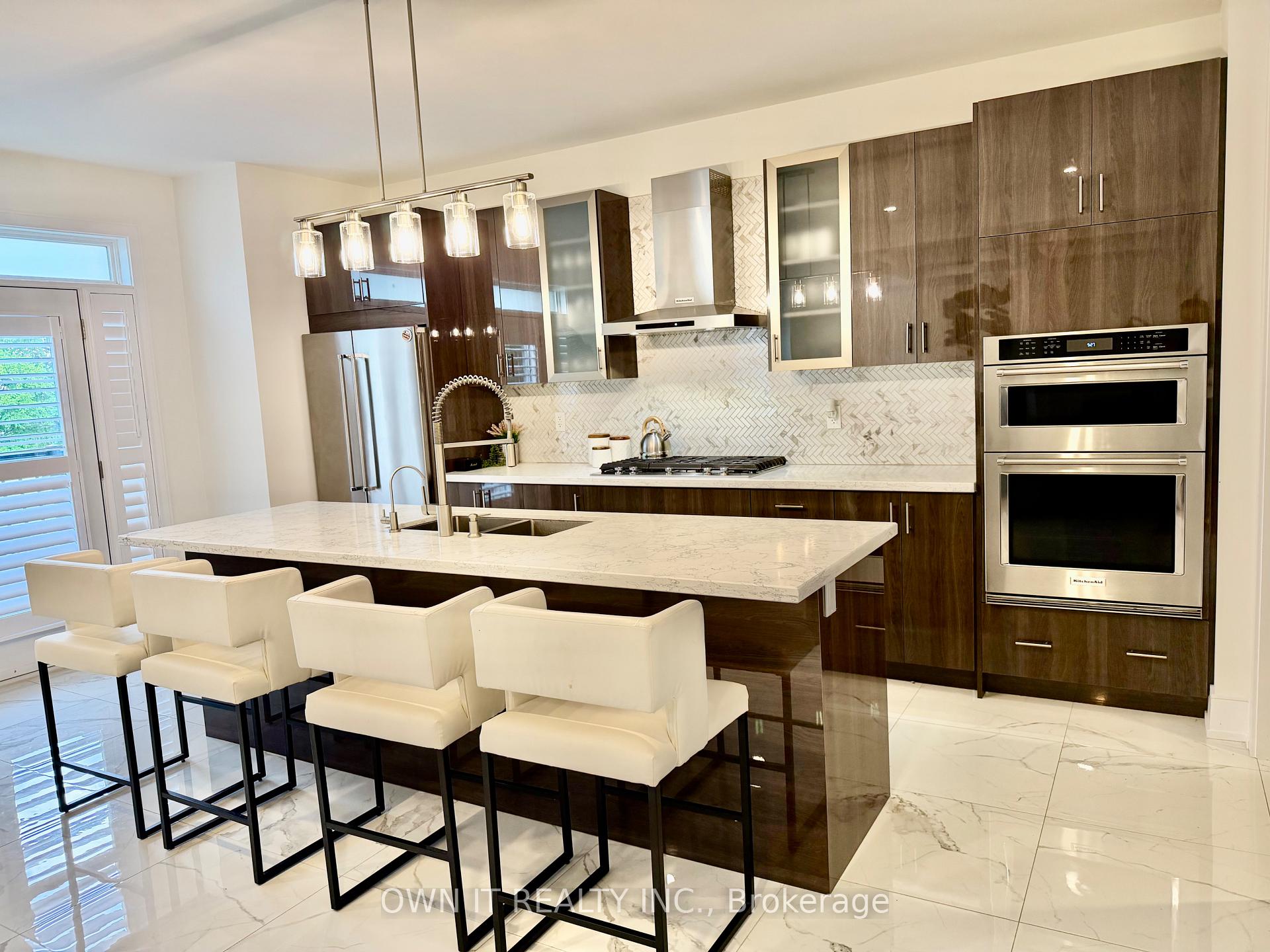 Photo 18 of 33 Lost Canyon Way, Brampton, Credit Valley — HOMEH