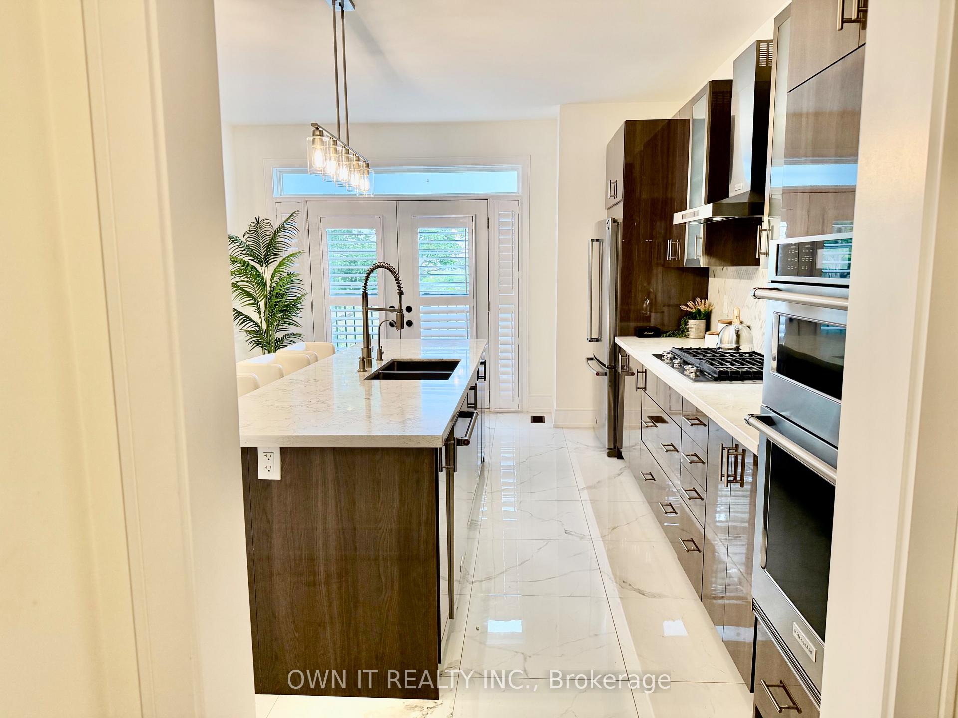 Photo 19 of 33 Lost Canyon Way, Brampton, Credit Valley — HOMEH