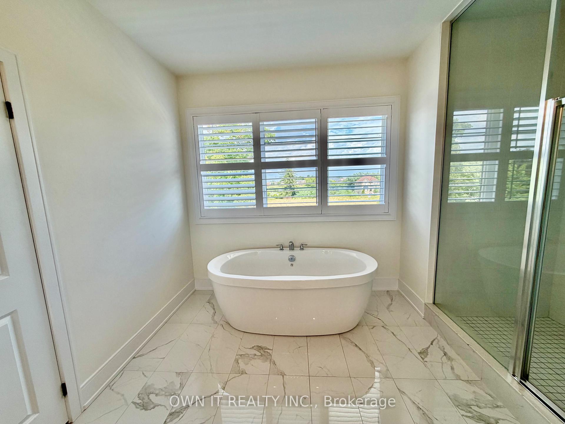 Photo 30 of 33 Lost Canyon Way, Brampton, Credit Valley — HOMEH