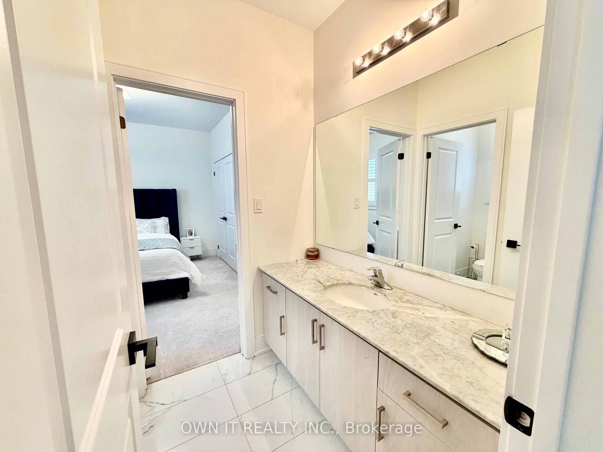 Photo 32 of 33 Lost Canyon Way, Brampton, Credit Valley — HOMEH