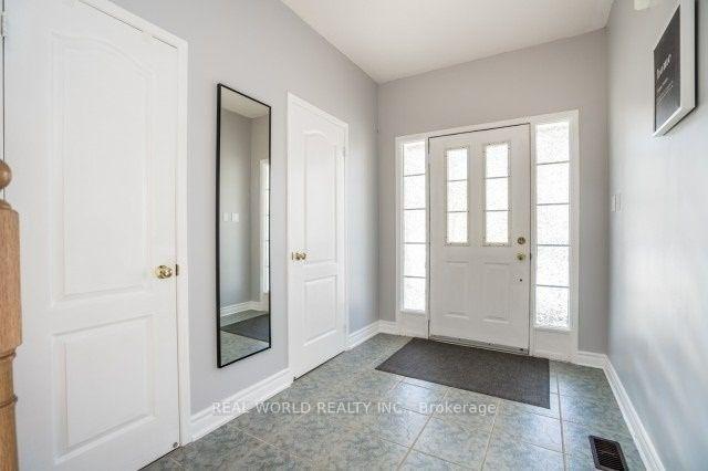 Photo 2 of 66 Carnoustie Crescent, Richmond Hill, Jefferson — HOMEH