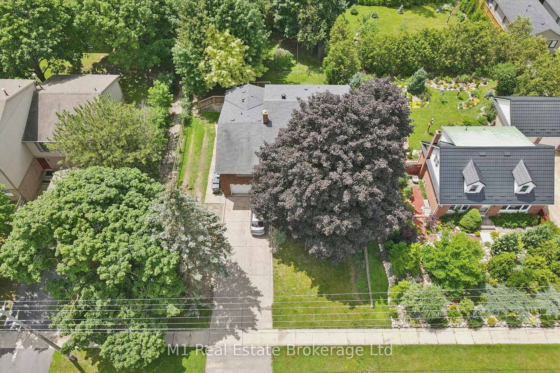 Photo 8 of 53 Janefield Avenue, Guelph, Dovercliffe Park/Old University — HOMEH