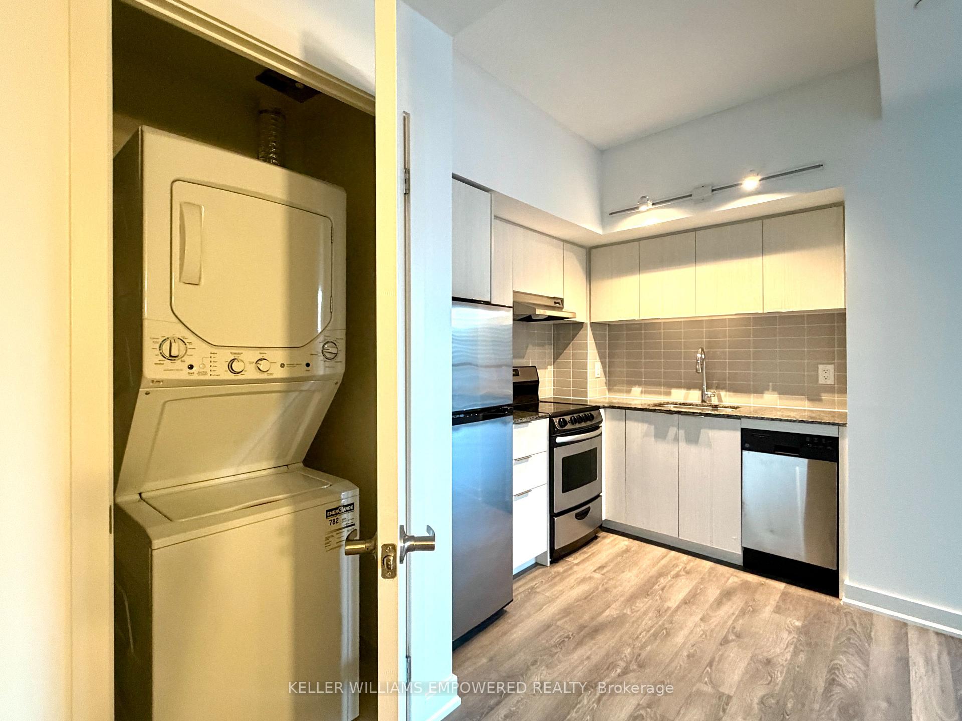 Photo 5 of Unit R801, 31 Phipps Street, Toronto, Bay Street Corridor — HOMEH