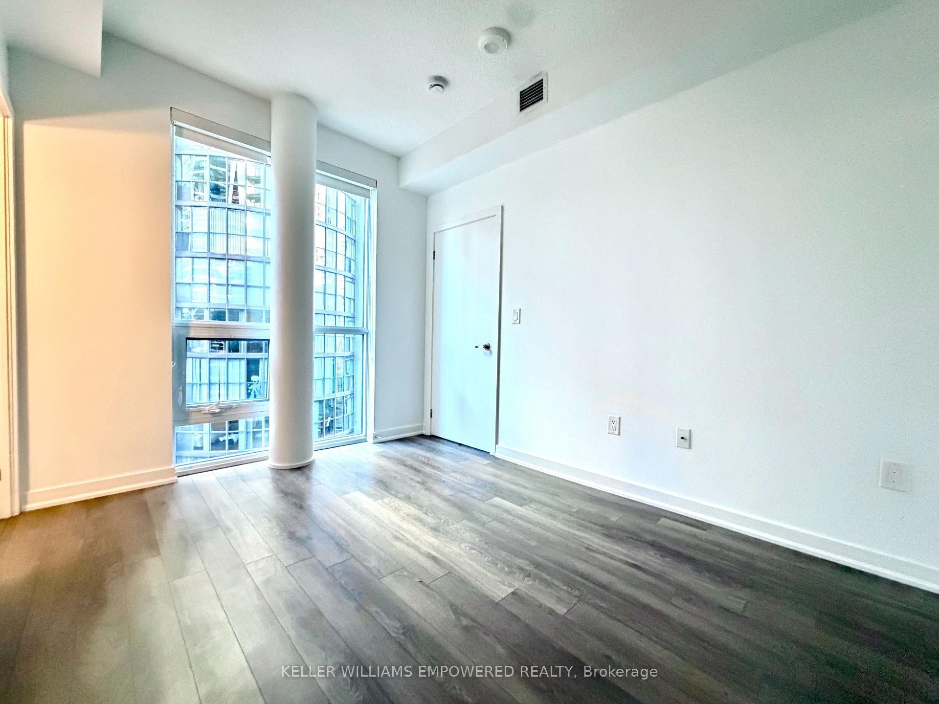 Photo 16 of Unit R801, 31 Phipps Street, Toronto, Bay Street Corridor — HOMEH