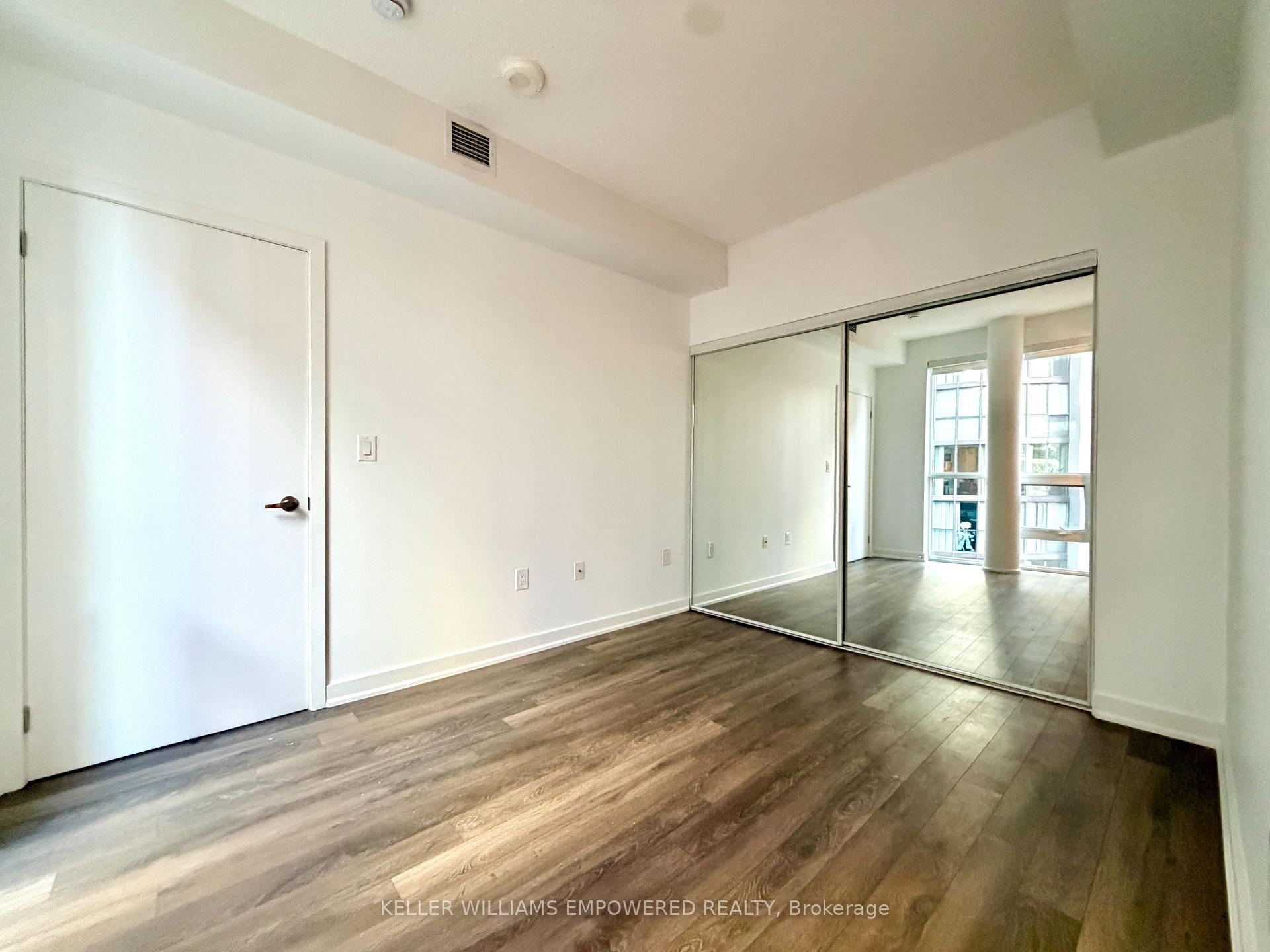 Photo 17 of Unit R801, 31 Phipps Street, Toronto, Bay Street Corridor — HOMEH