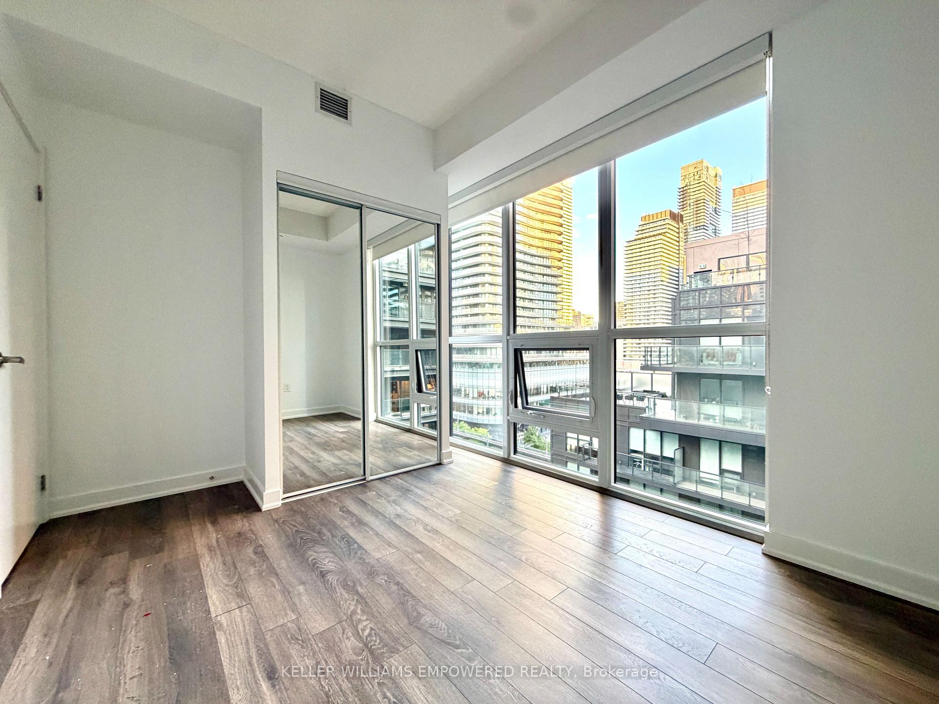 Photo 20 of Unit R801, 31 Phipps Street, Toronto, Bay Street Corridor — HOMEH
