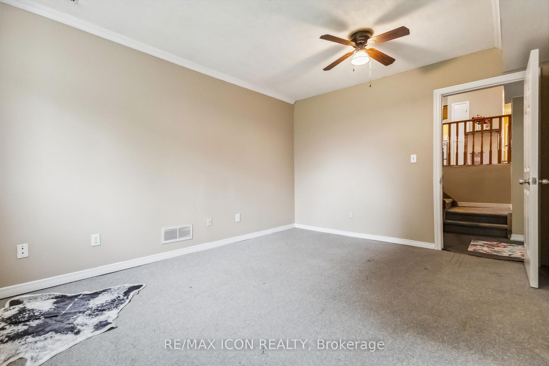 Photo 11 of 238 Fleming Drive, London, East D — HOMEH