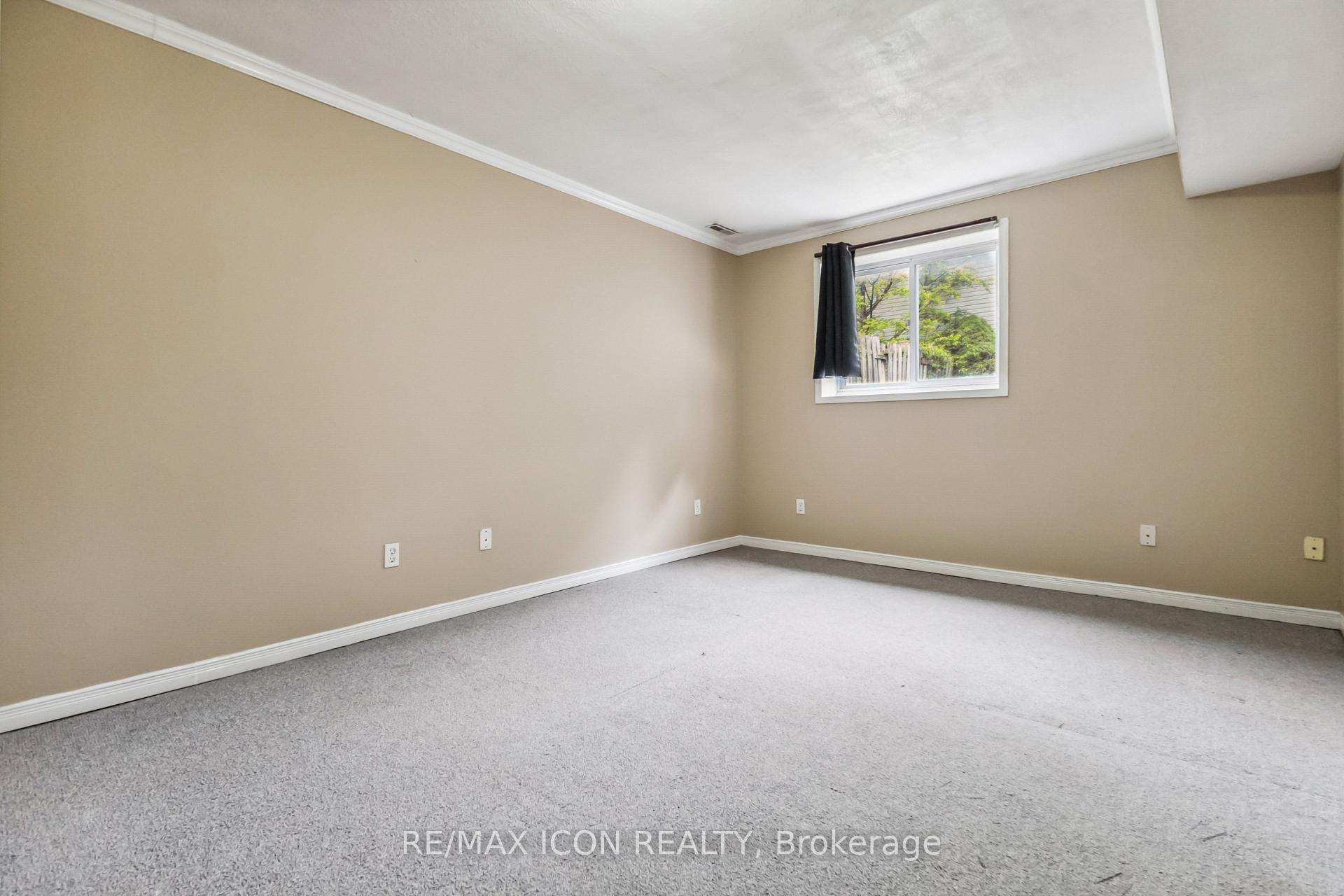 Photo 12 of 238 Fleming Drive, London, East D — HOMEH