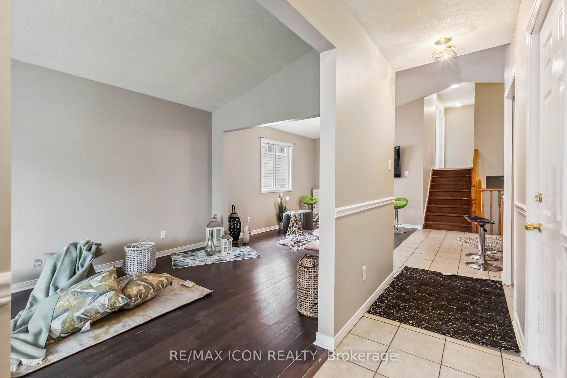 Photo 18 of 238 Fleming Drive, London, East D — HOMEH