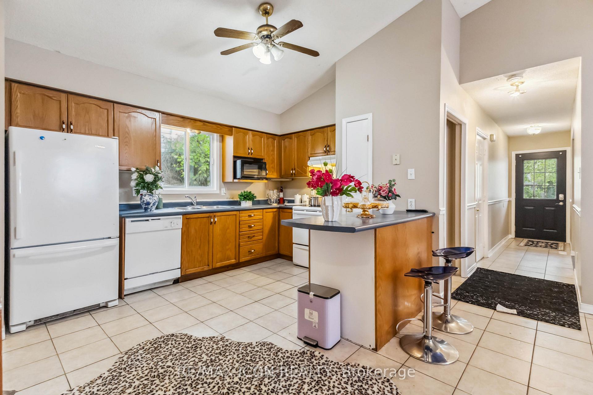 Photo 19 of 238 Fleming Drive, London, East D — HOMEH