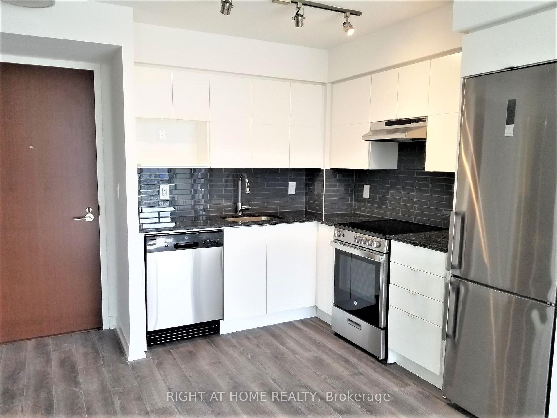 Photo 4 of Unit 525, 120 Varna Drive, Toronto, Englemount-Lawrence — HOMEH