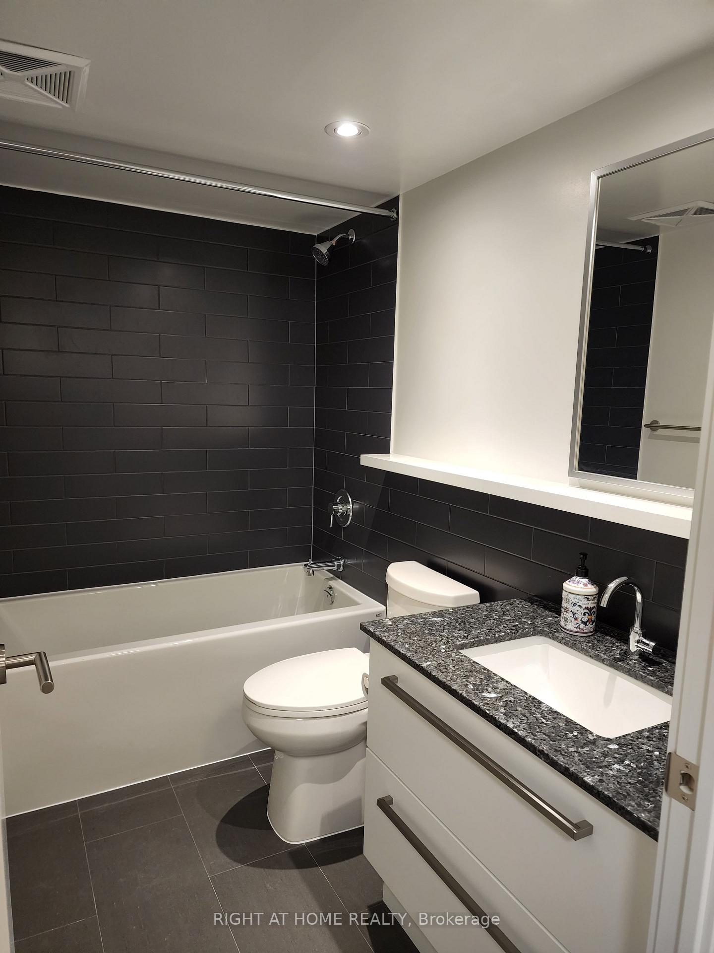 Photo 7 of Unit 525, 120 Varna Drive, Toronto, Englemount-Lawrence — HOMEH