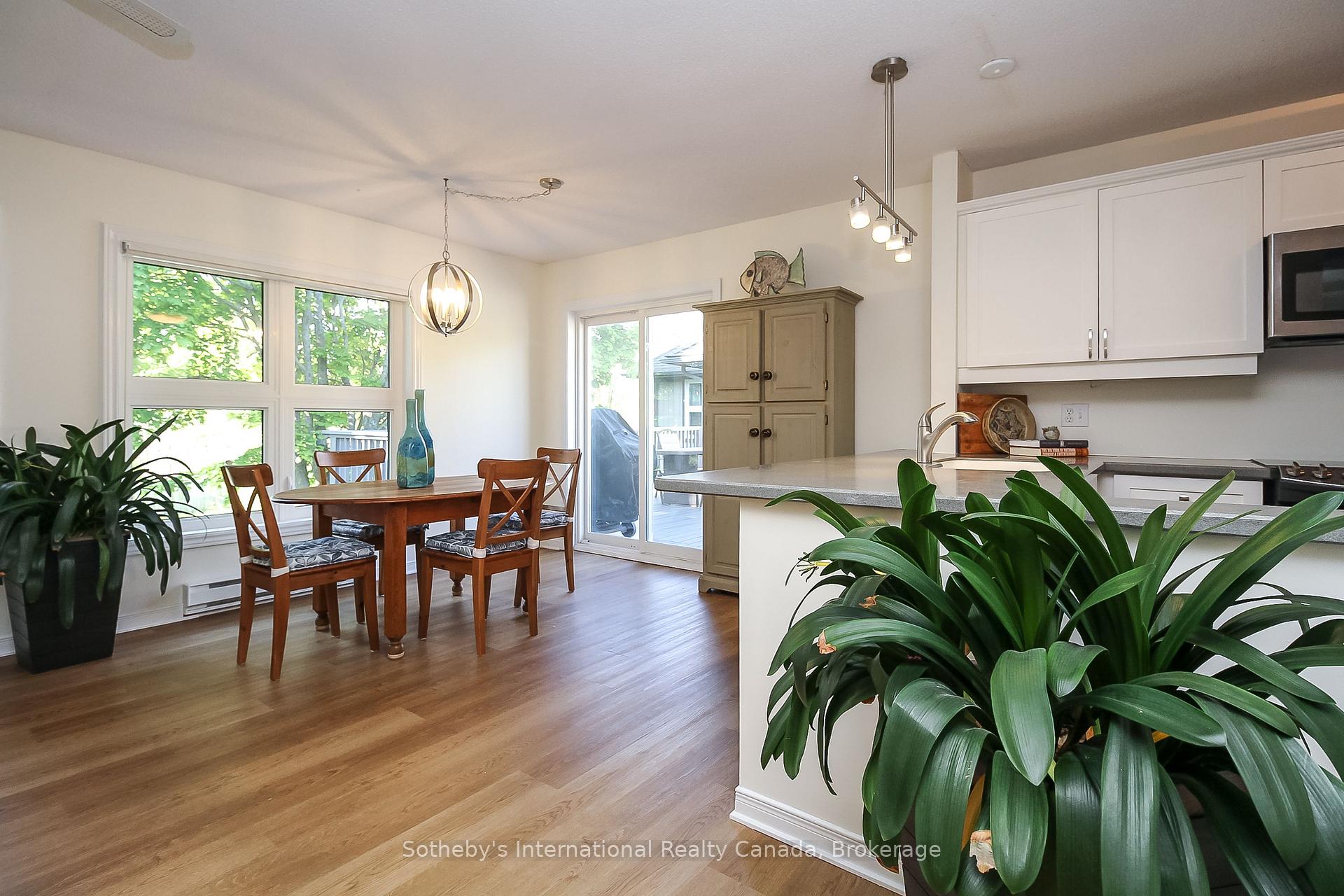 Photo 9 of 771 Johnston Park Avenue, Collingwood — HOMEH