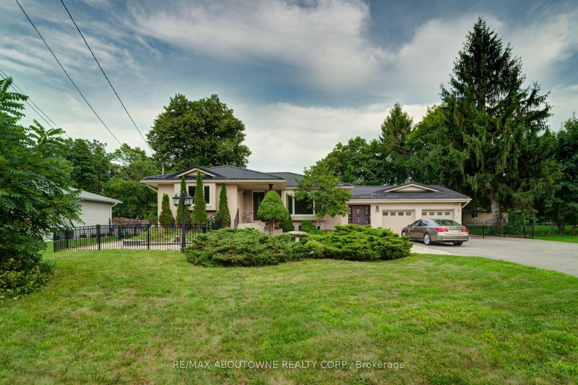 Photo 1 of 178 Carlisle Road, Hamilton, Rural Flamborough — HOMEH