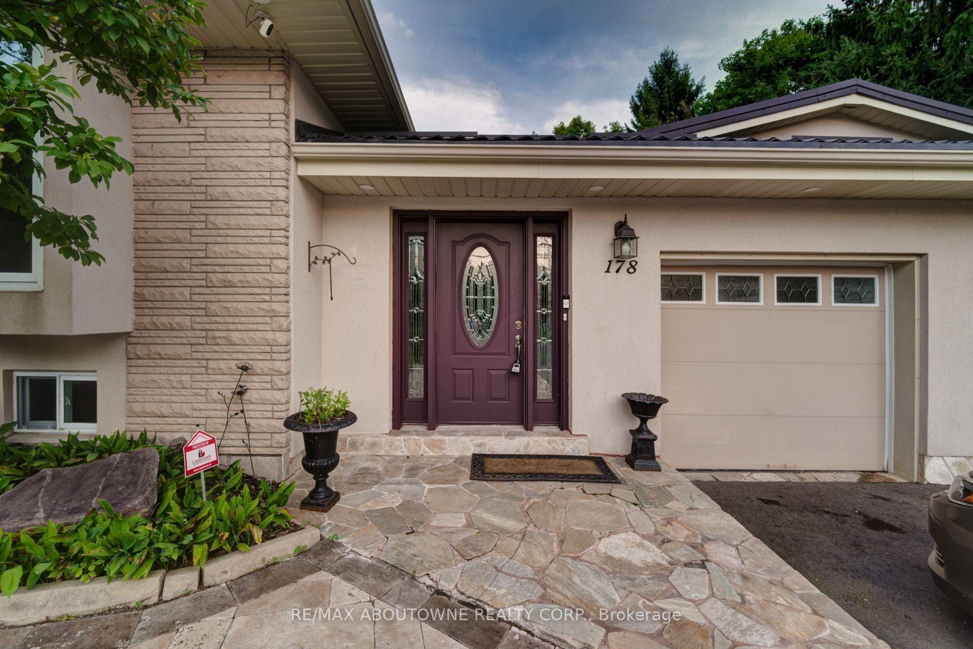 Photo 5 of 178 Carlisle Road, Hamilton, Rural Flamborough — HOMEH