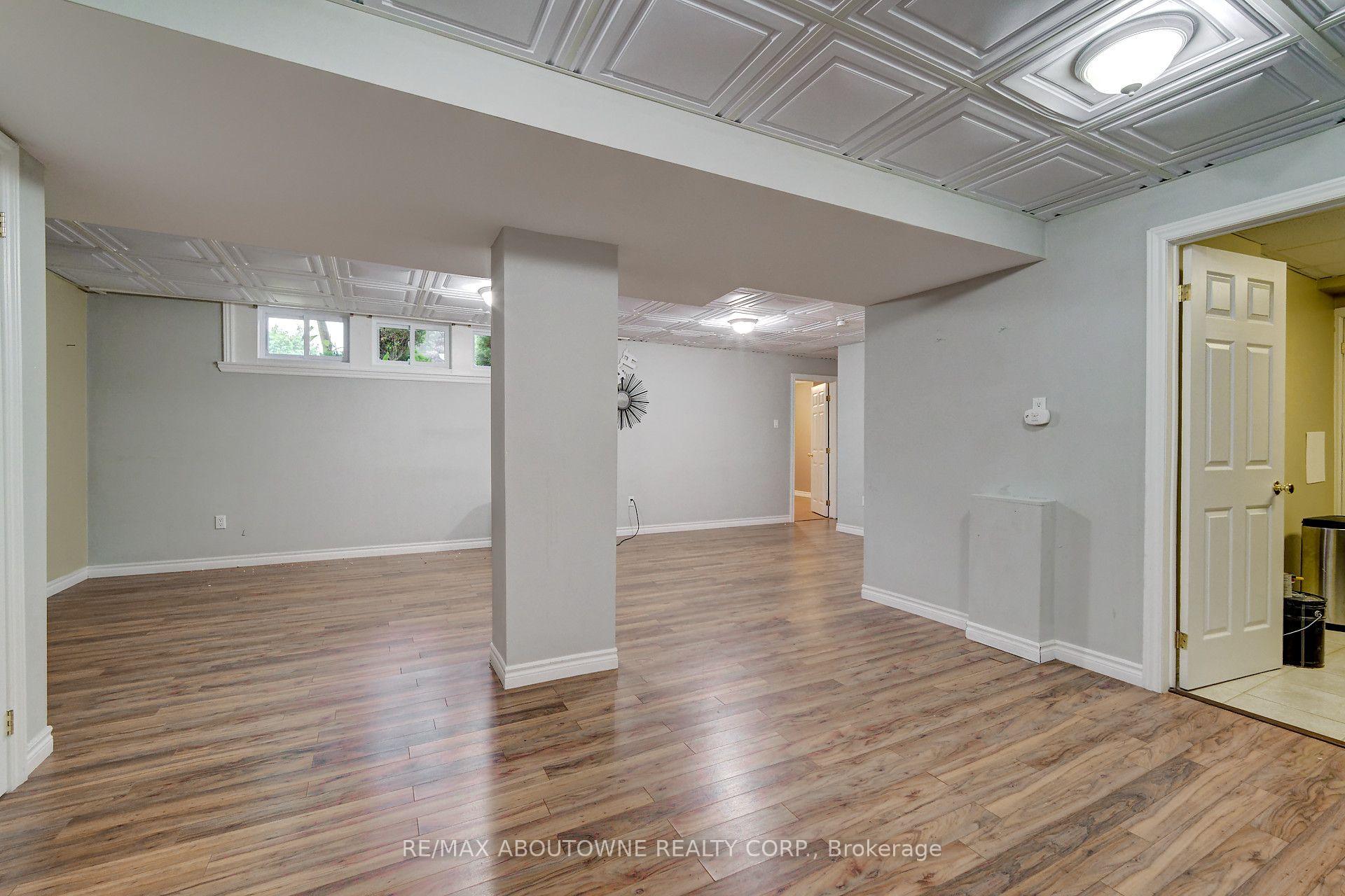 Photo 32 of 178 Carlisle Road, Hamilton, Rural Flamborough — HOMEH