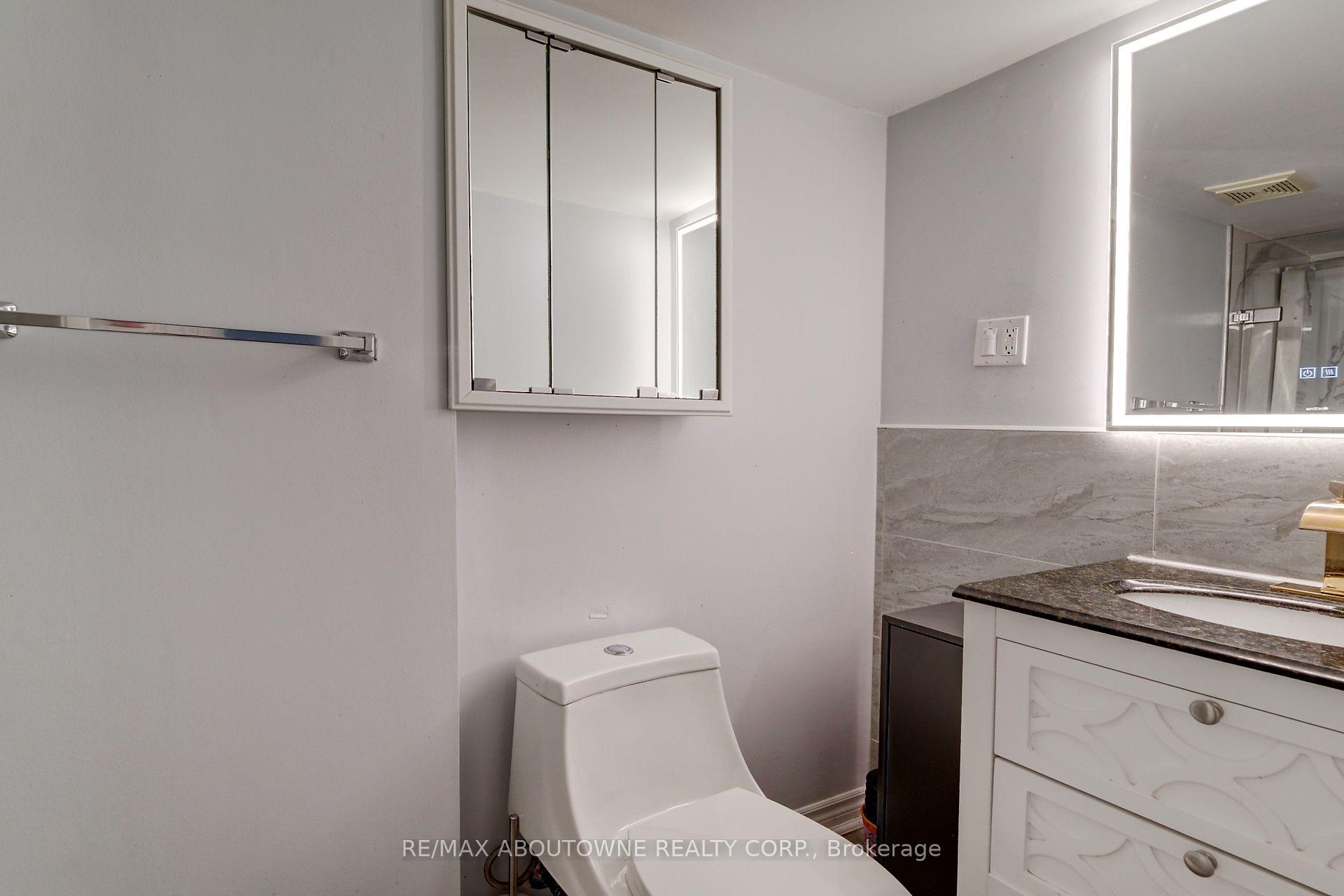 Photo 35 of 178 Carlisle Road, Hamilton, Rural Flamborough — HOMEH