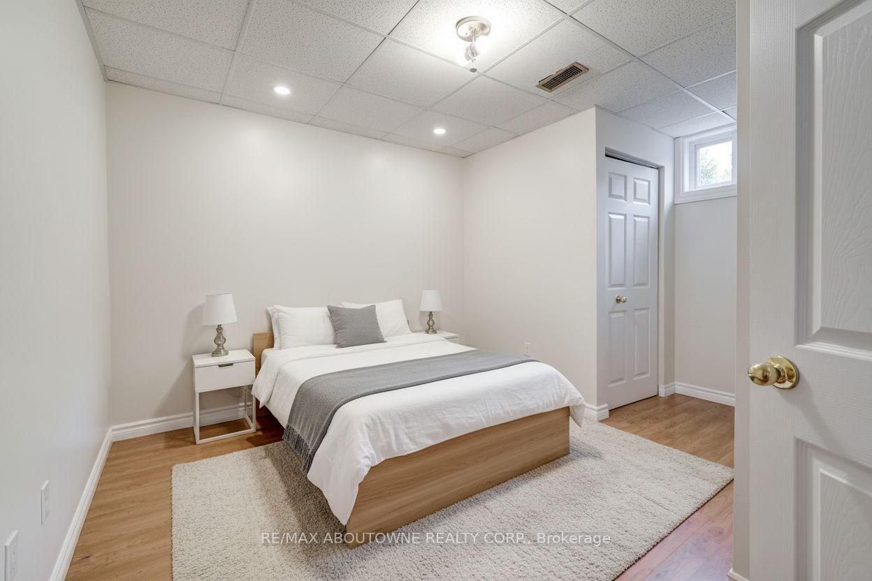 Photo 38 of 178 Carlisle Road, Hamilton, Rural Flamborough — HOMEH