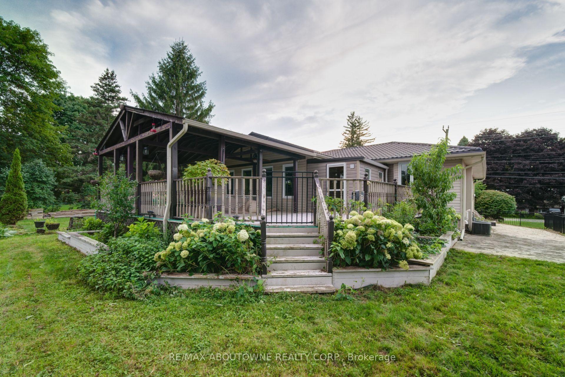 Photo 39 of 178 Carlisle Road, Hamilton, Rural Flamborough — HOMEH