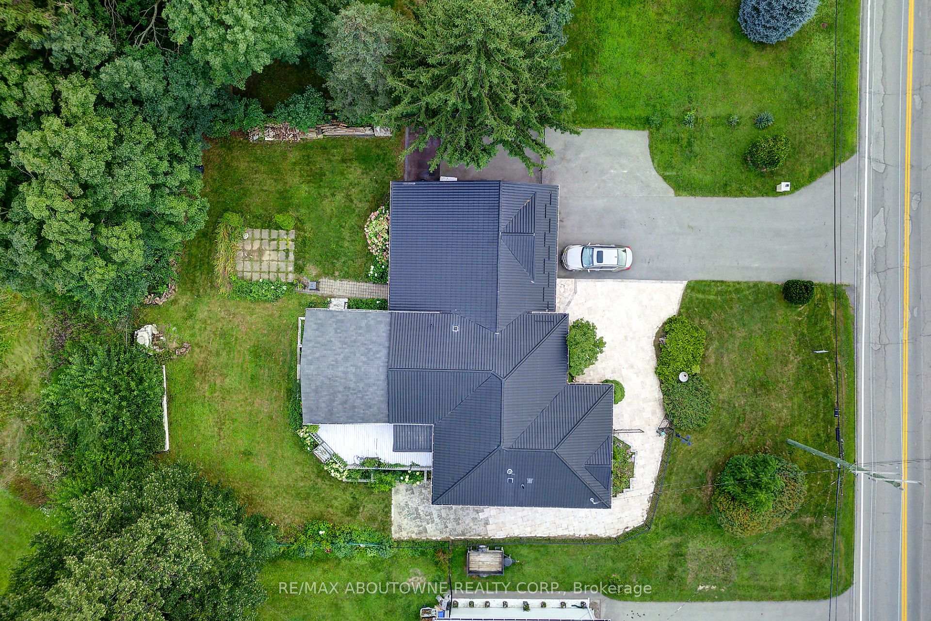 Photo 47 of 178 Carlisle Road, Hamilton, Rural Flamborough — HOMEH