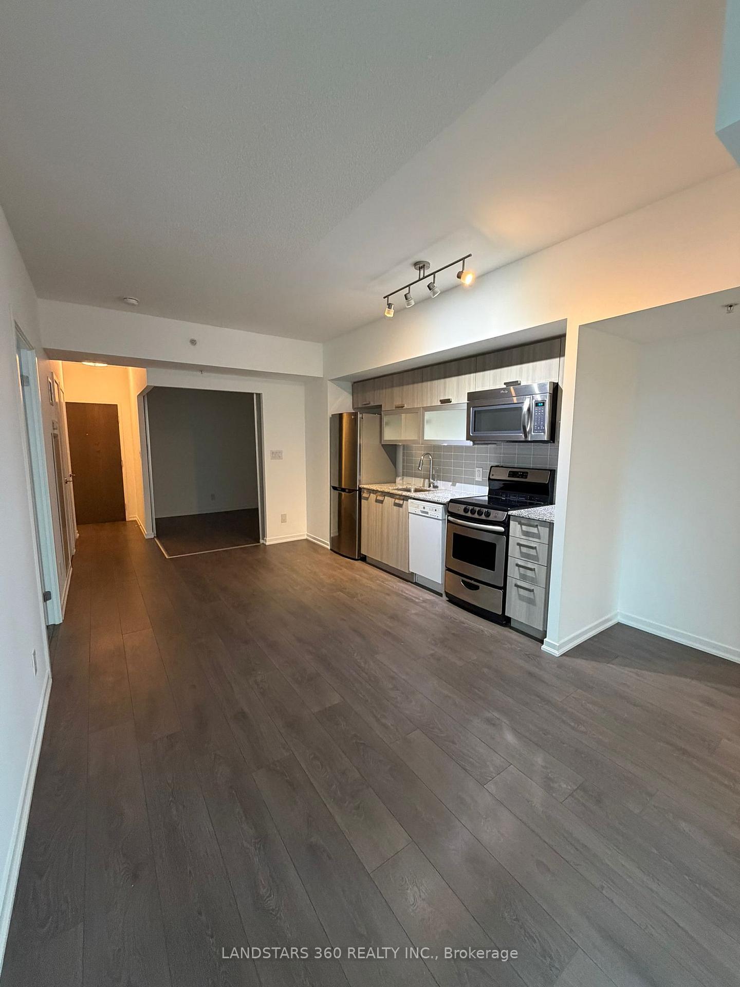 Photo 2 of Unit 823, 68 Abell Street, Toronto, Little Portugal — HOMEH