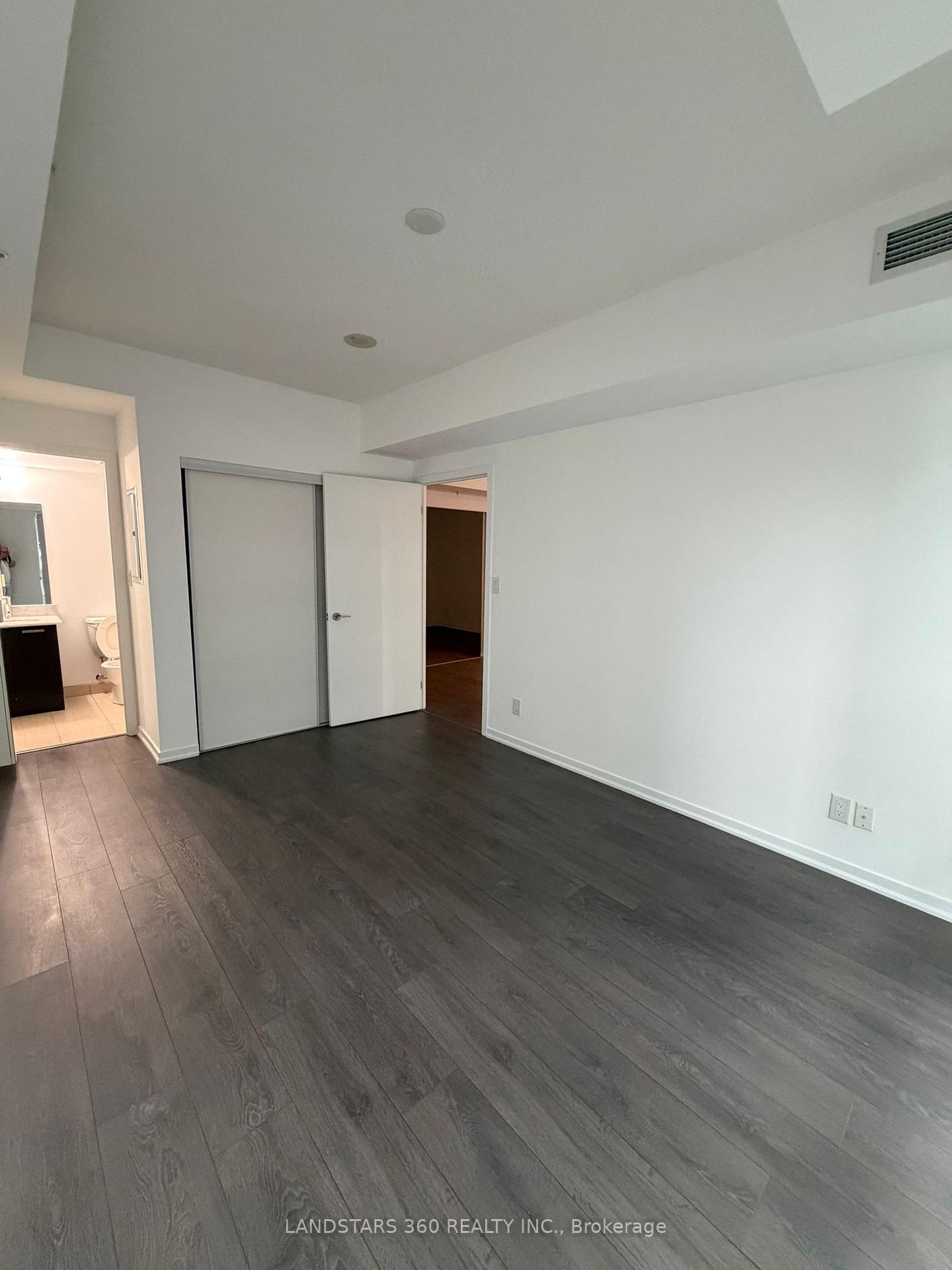 Photo 7 of Unit 823, 68 Abell Street, Toronto, Little Portugal — HOMEH
