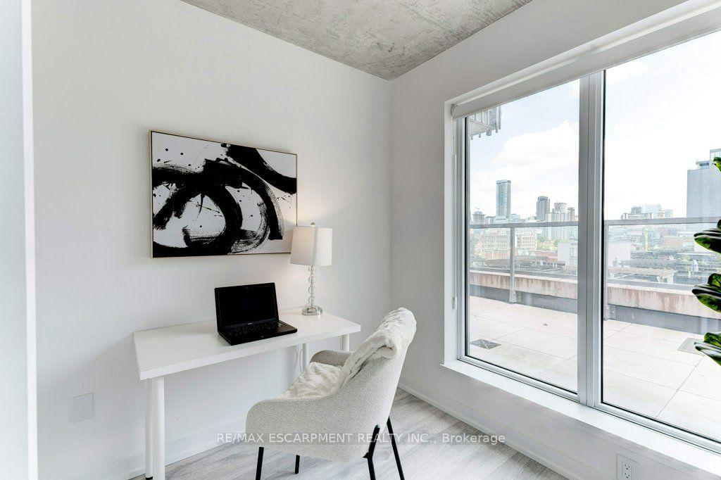 Photo 19 of Unit 803, 2 Augusta Avenue, Toronto, Waterfront Communities — HOMEH