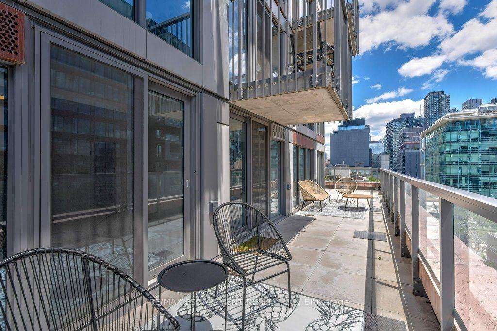 Photo 25 of Unit 803, 2 Augusta Avenue, Toronto, Waterfront Communities — HOMEH