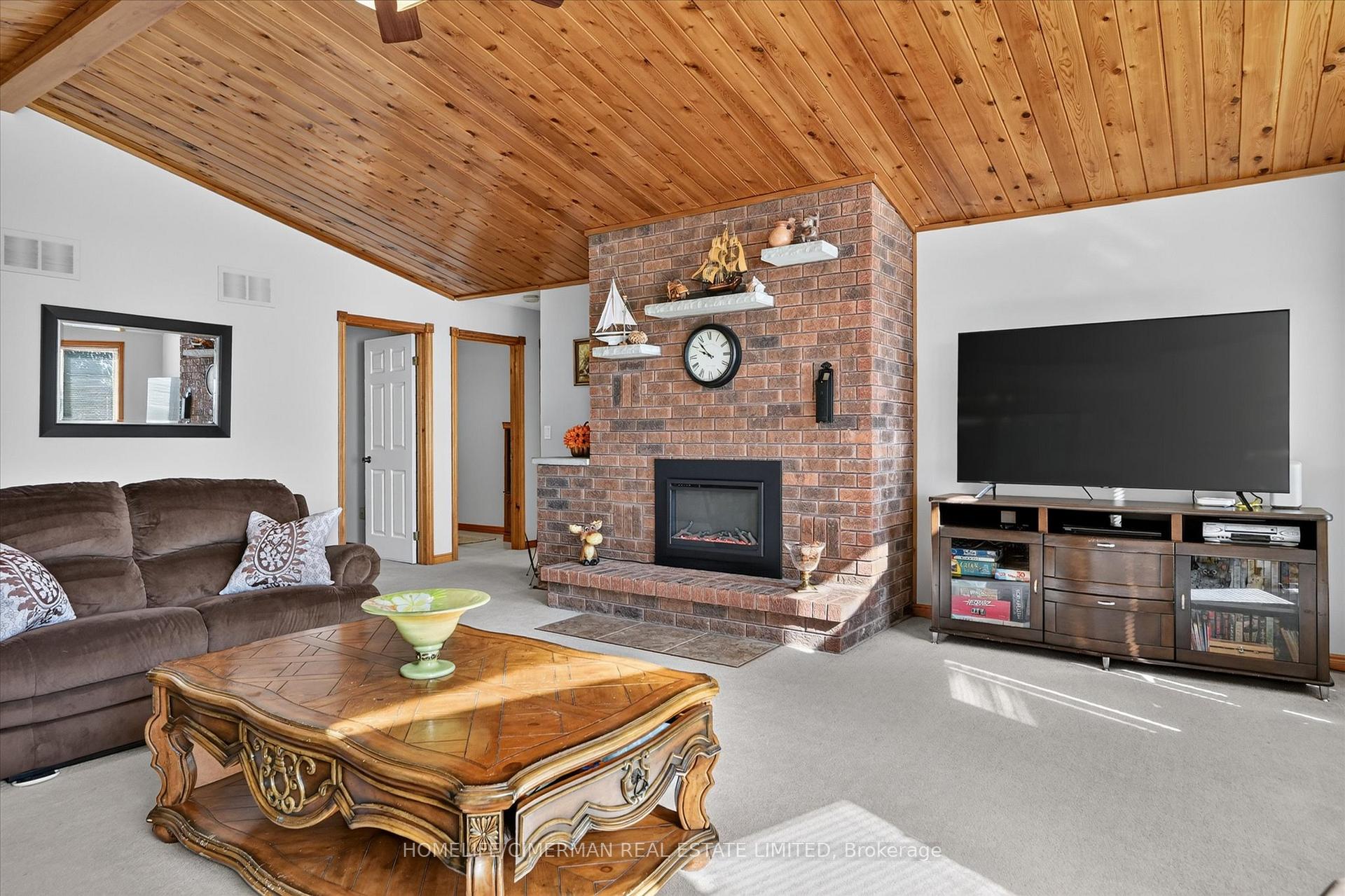 Photo 18 of 45 Admiral Drive, Kawartha Lakes, Fenelon — HOMEH