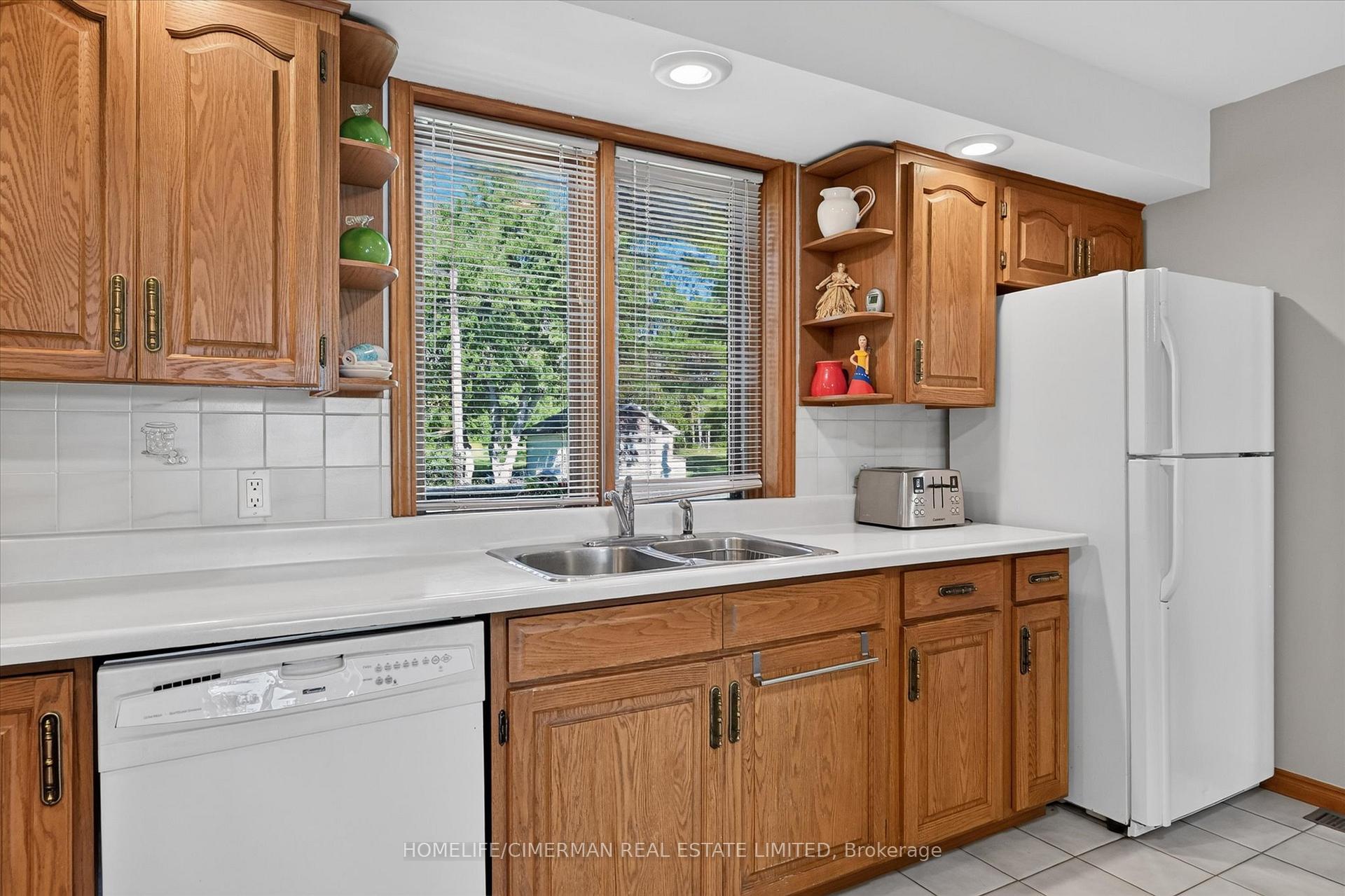 Photo 26 of 45 Admiral Drive, Kawartha Lakes, Fenelon — HOMEH