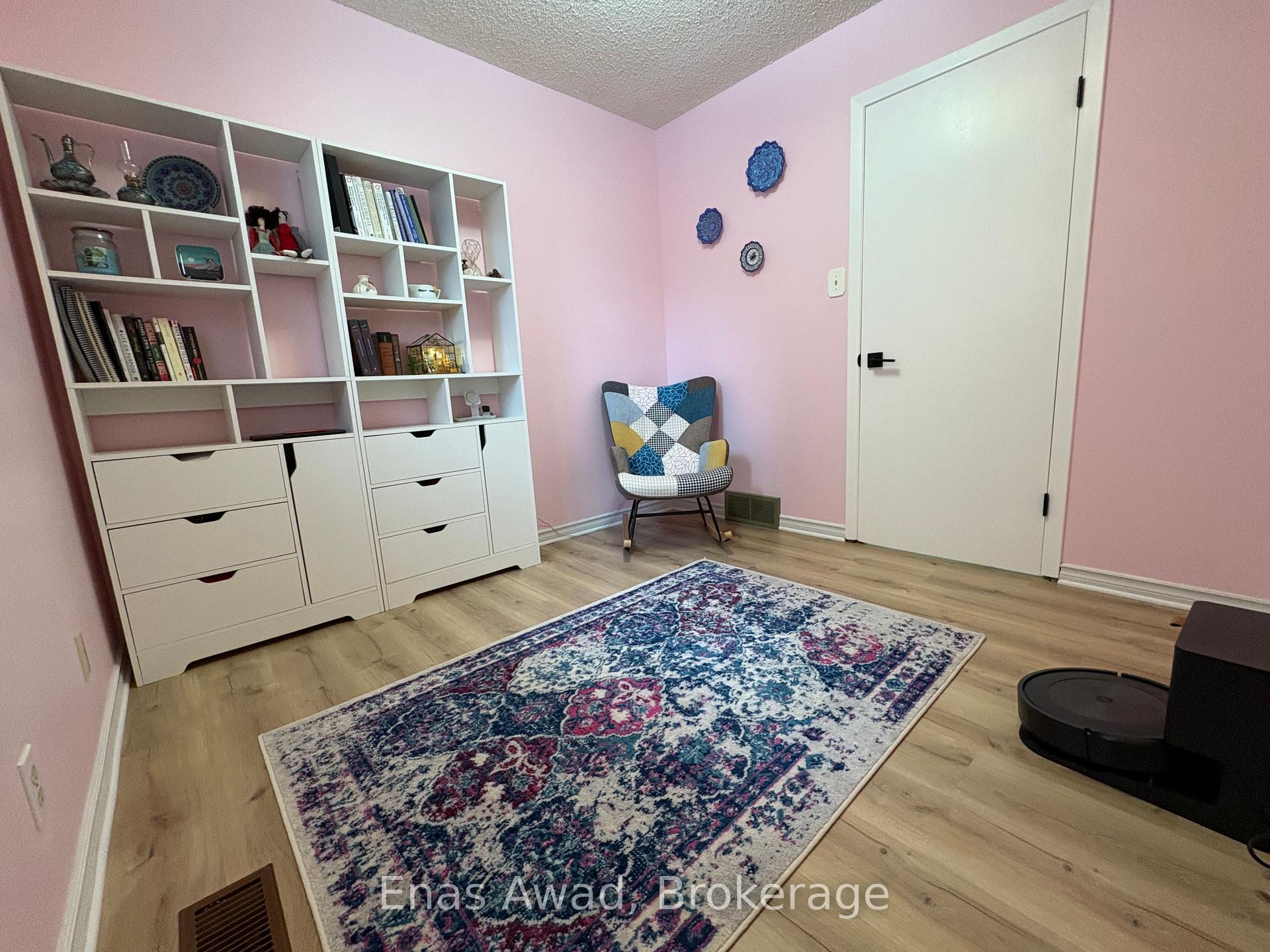 Photo 12 of 70 Churchill Street, Waterloo, Maple Hills — HOMEH