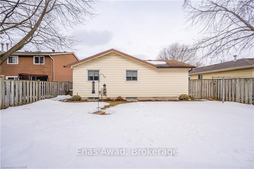 Photo 14 of 70 Churchill Street, Waterloo, Maple Hills — HOMEH