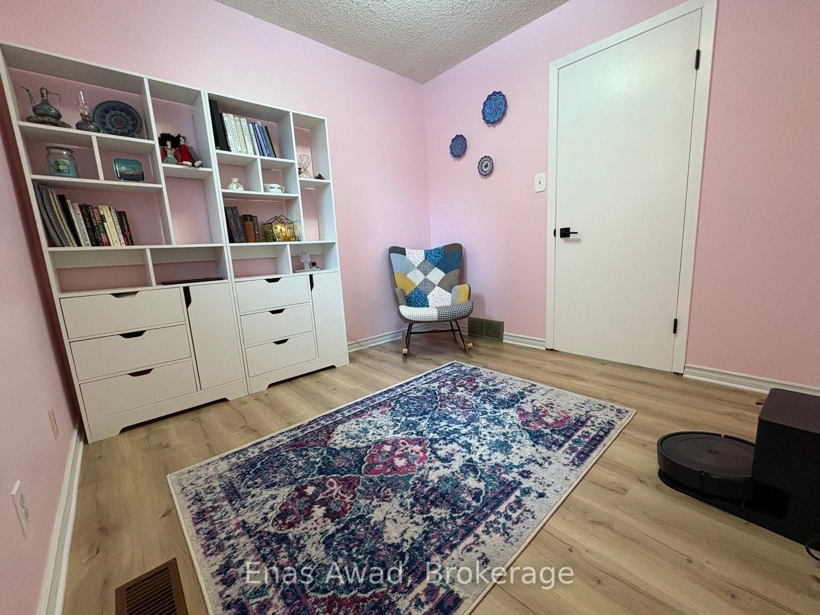 Photo 17 of 70 Churchill Street, Waterloo, Maple Hills — HOMEH