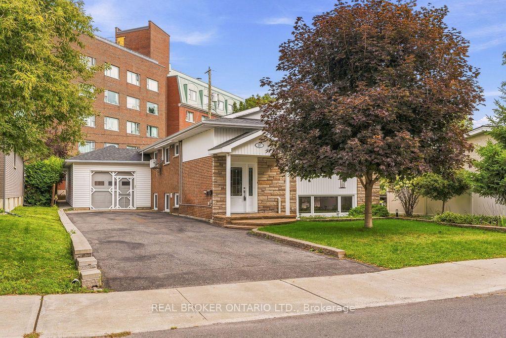 Photo of 257 Lavergne Street