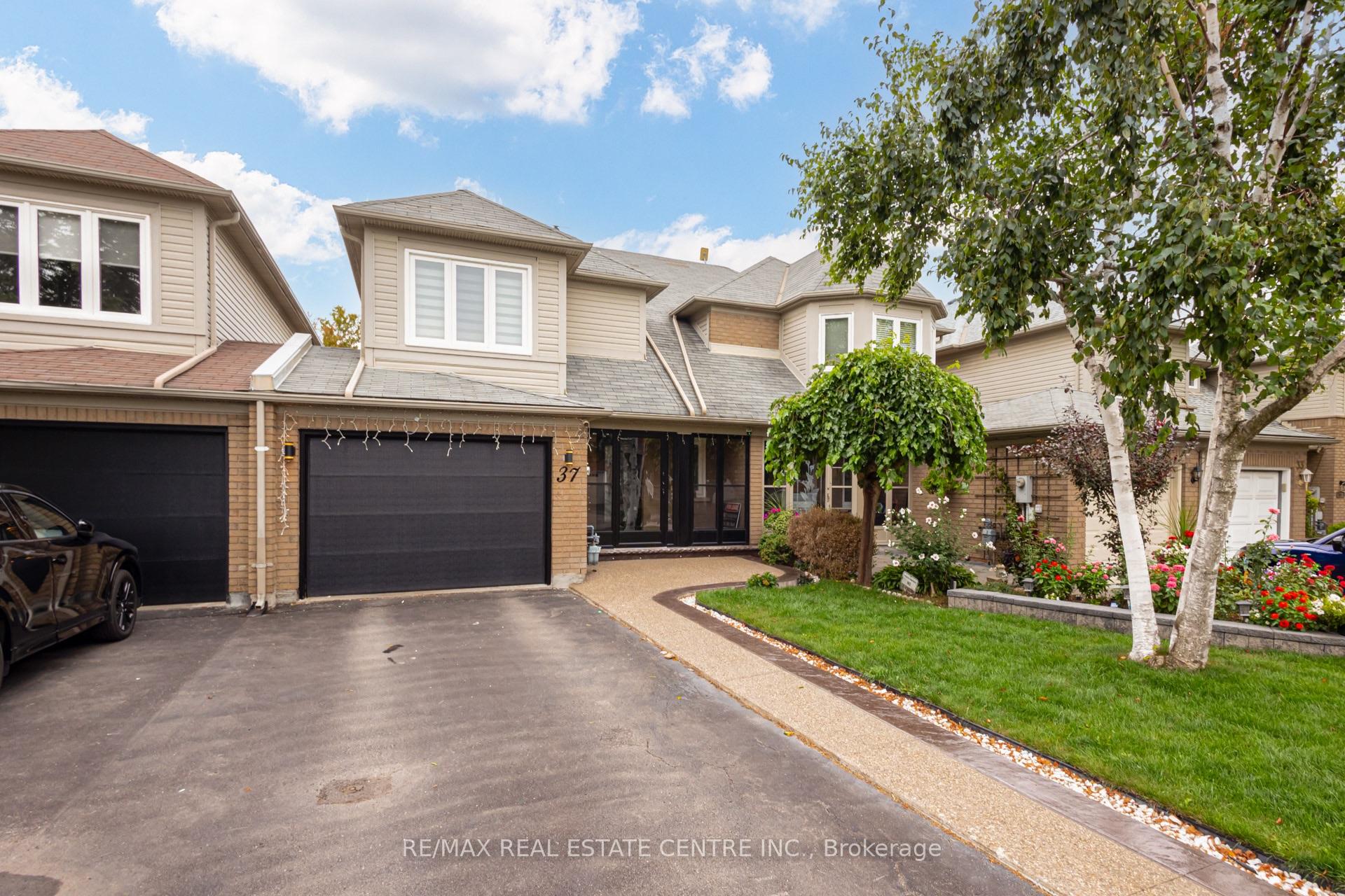 Front of 37 Woodstream Avenue